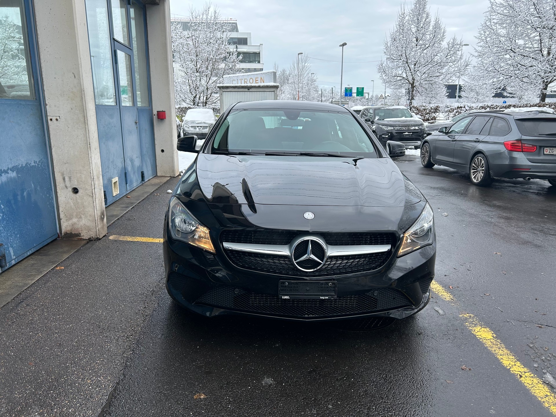 MERCEDES-BENZ CLA Shooting Brake 180 Urban 7G-DCT-showroom-element-1