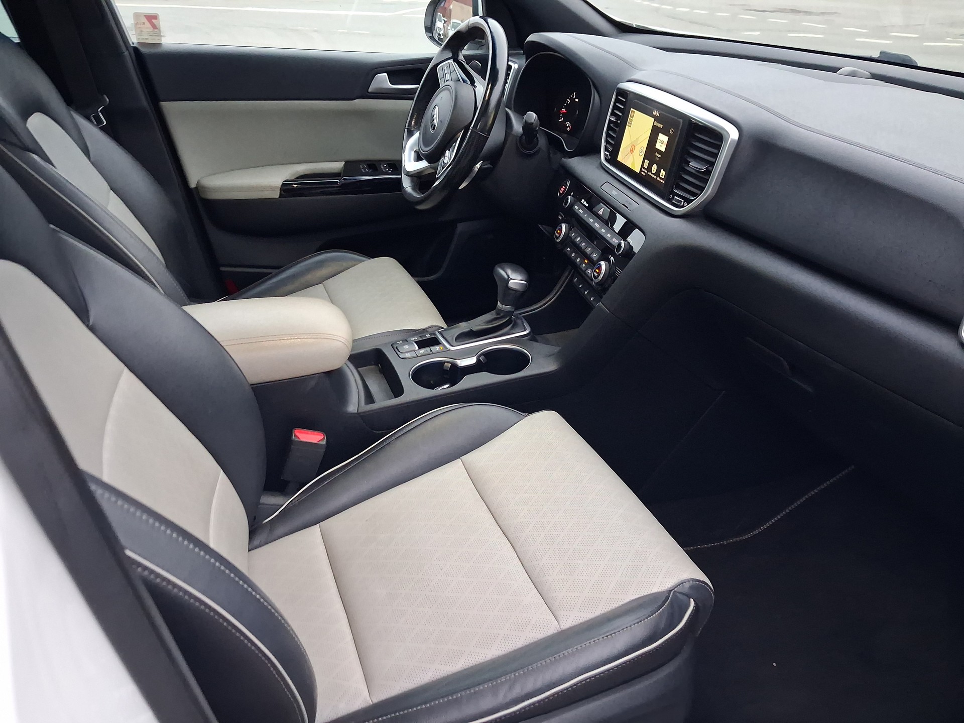 KIA Sportage 1.6 T-GDi GT-Line 4WD Automat-image-12