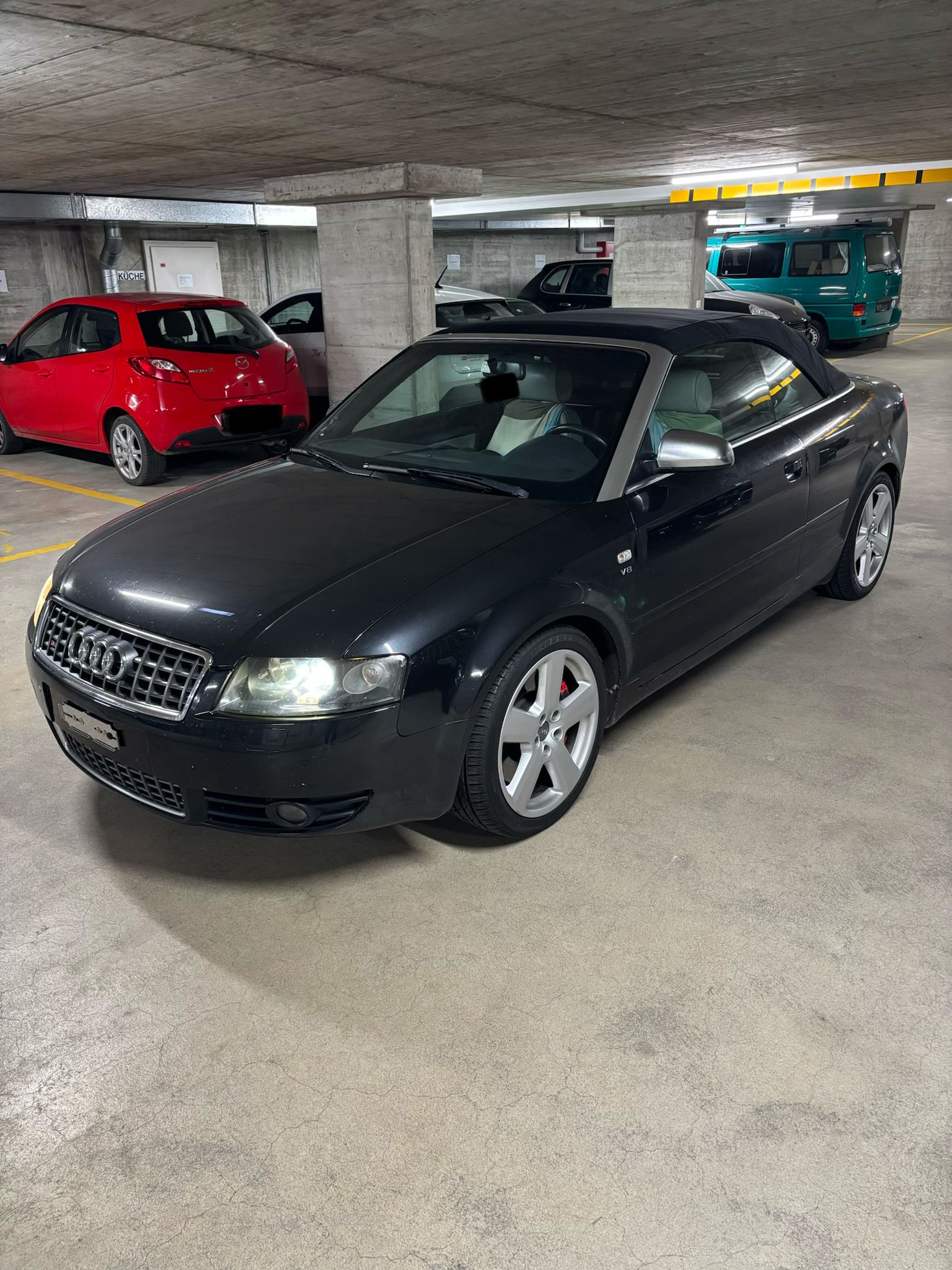 AUDI S4 Cabriolet 4.2 V8 quattro-image-7