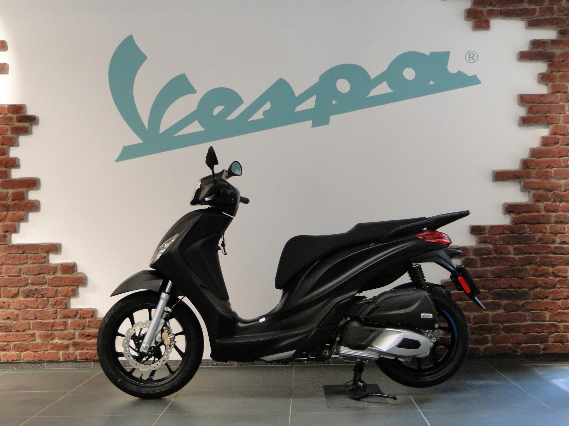 PIAGGIO Medley 125 Sport-image-0