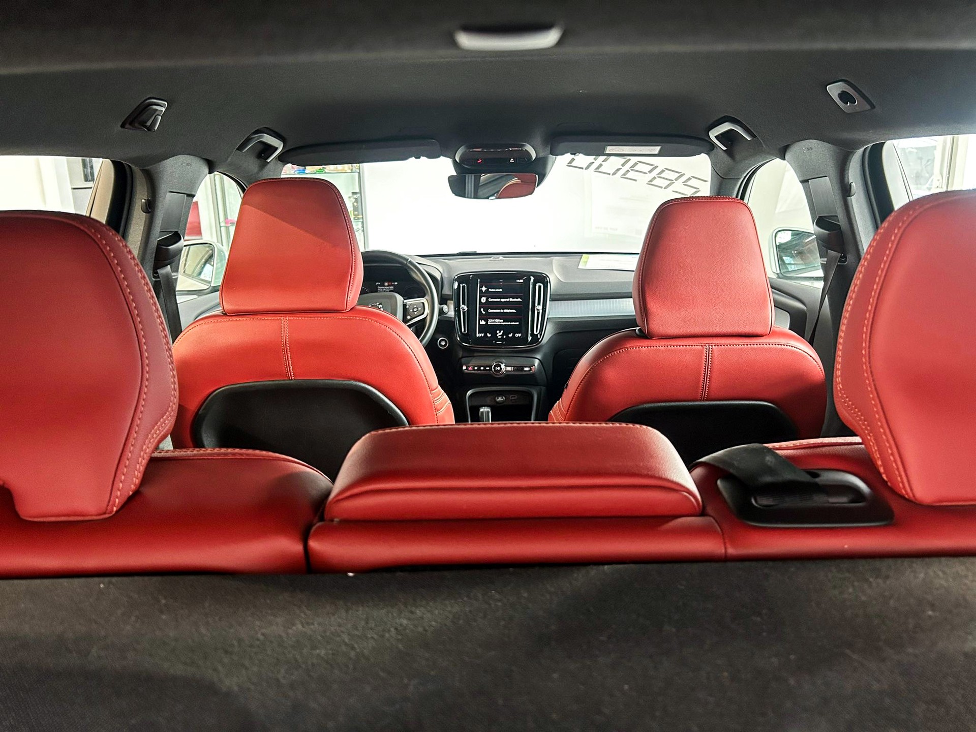 VOLVO XC40 T5 TwE Momentum DCT-image-14