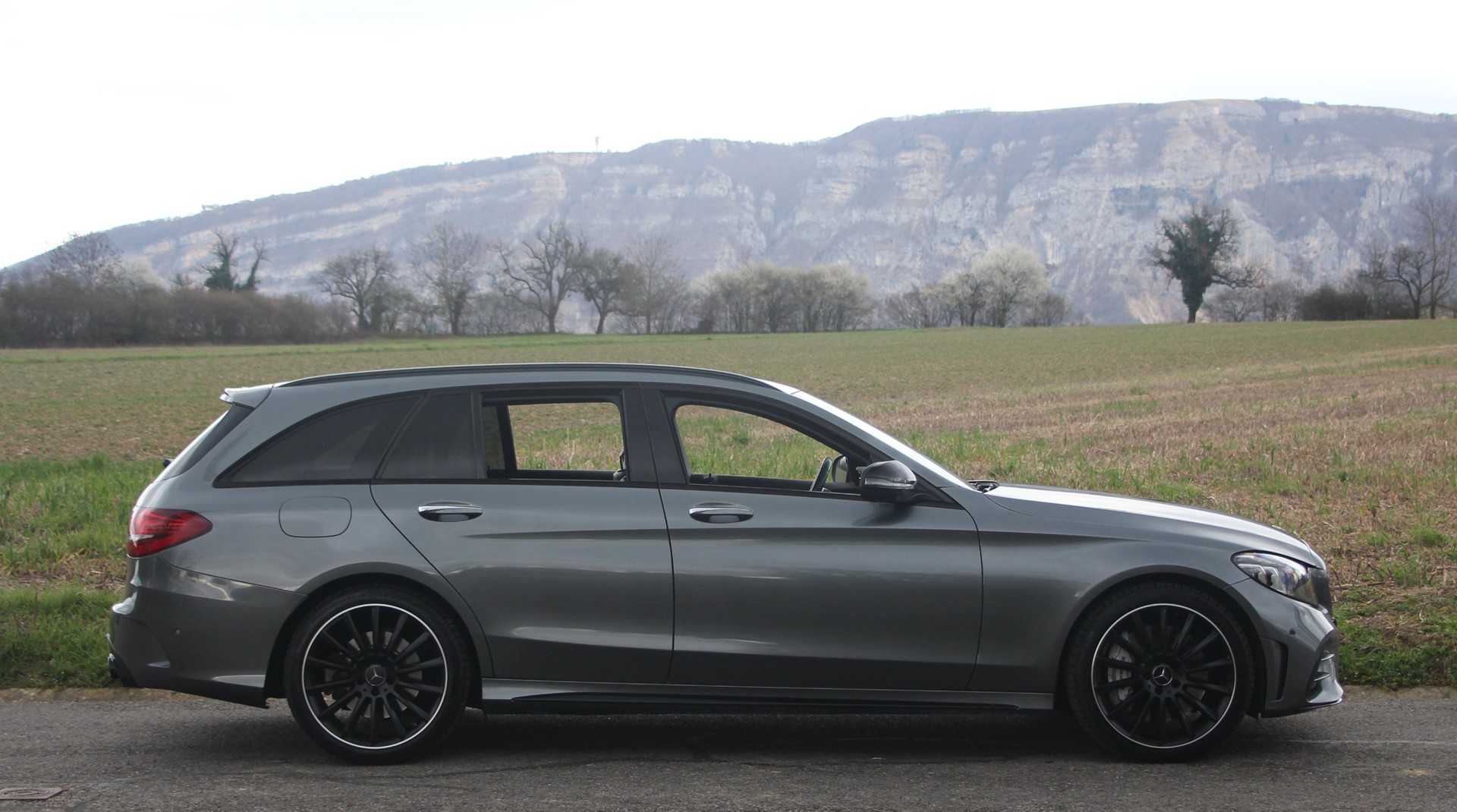 MERCEDES-BENZ C 43 AMG 4Matic 9G-Tronic-image-24