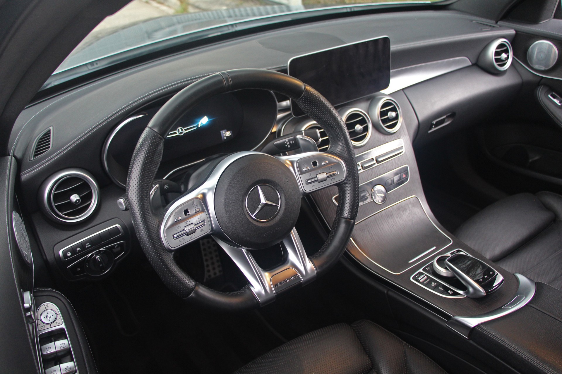 MERCEDES-BENZ C 43 AMG 4Matic 9G-Tronic-image-6