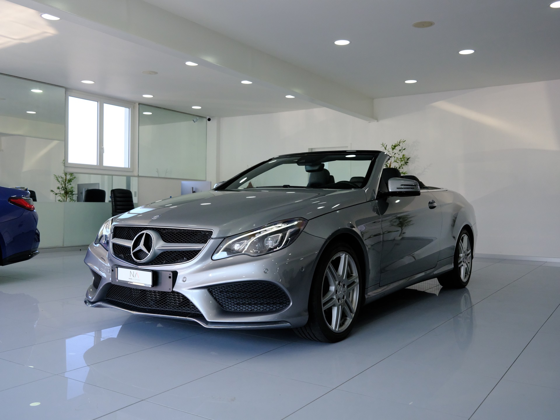 MERCEDES-BENZ E 250 AMG LINE 7G-Tronic-image-4
