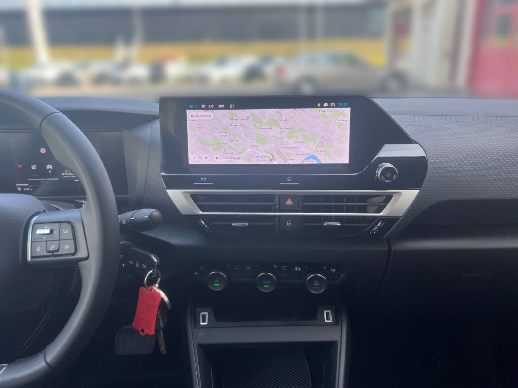 CITROEN C4 Hybrid 145ch Automatique PLUS-image-13