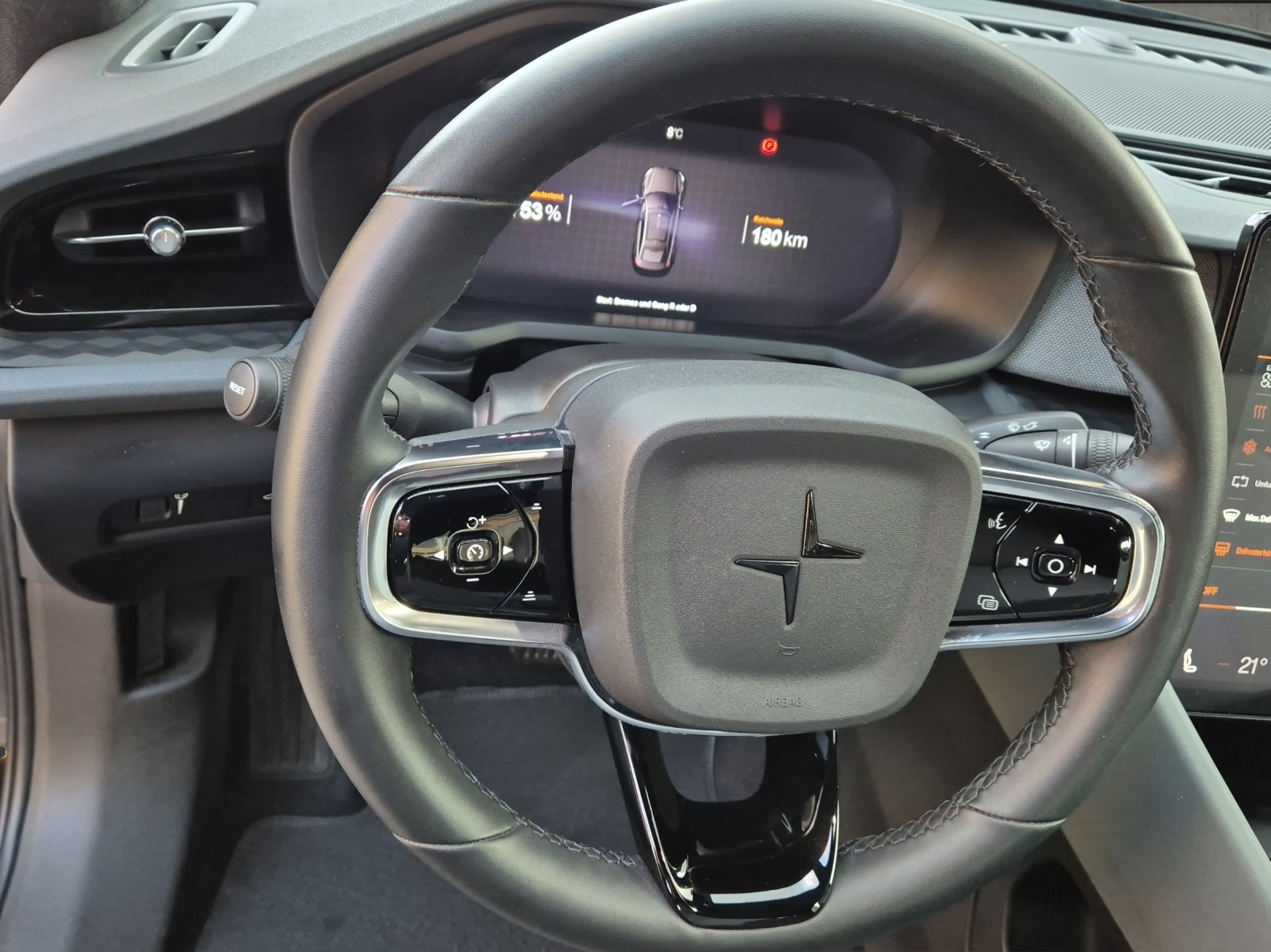 POLESTAR Polestar 2 Standard Range Single 64kWh-image-10