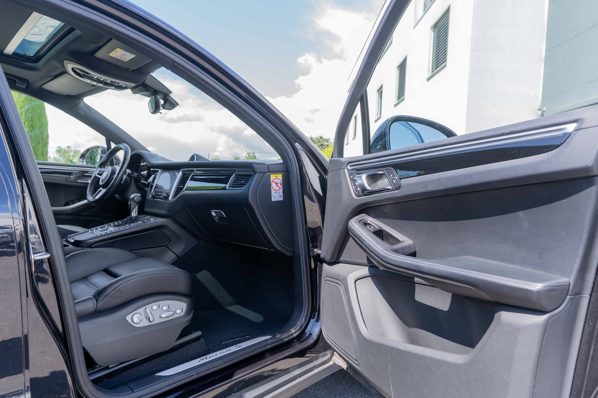 PORSCHE Macan S PDK-image-11