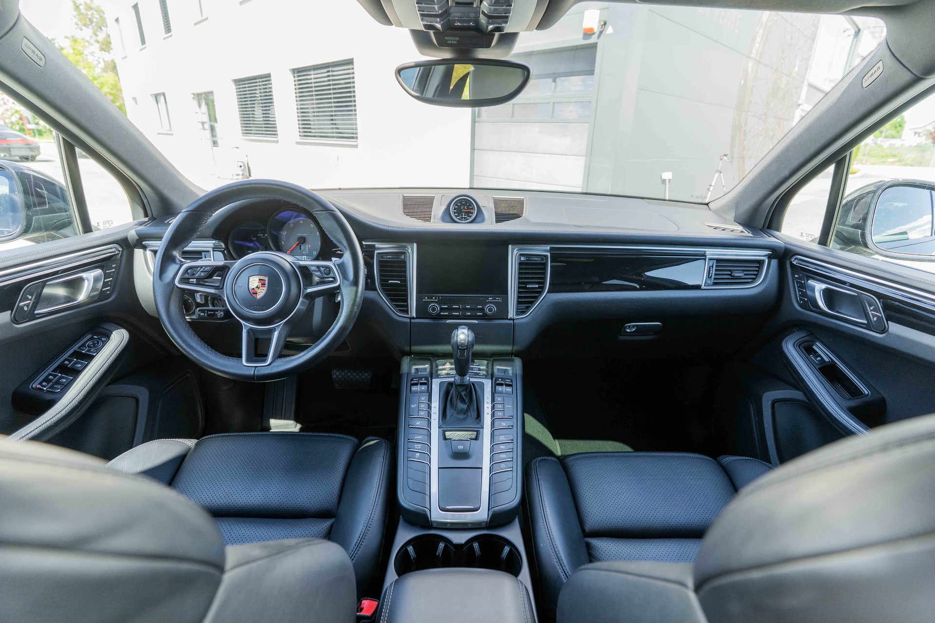PORSCHE Macan S PDK-image-6