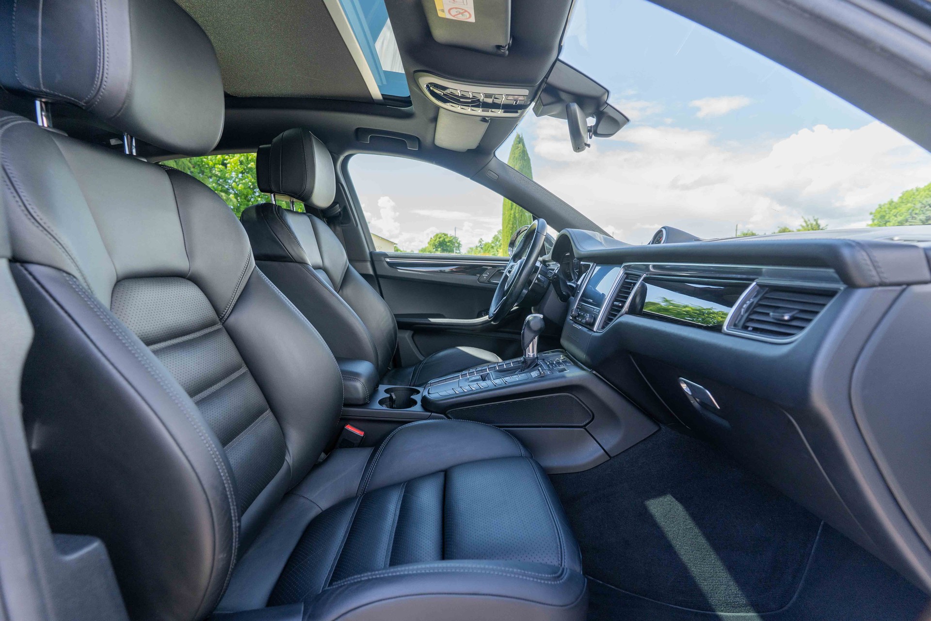 PORSCHE Macan S PDK-image-10