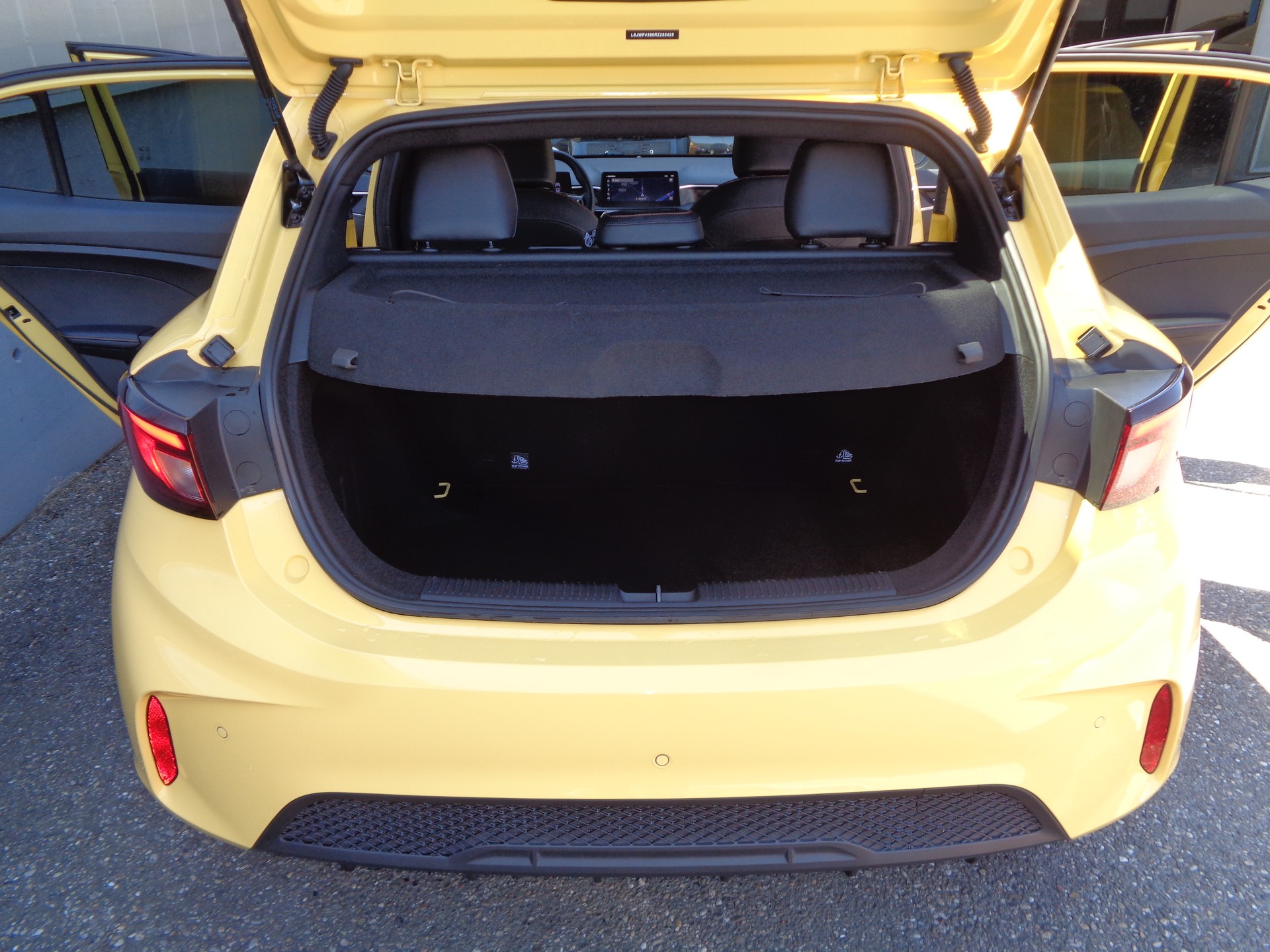 MG 3 1.5 Hybrid Luxury Aut.-image-14