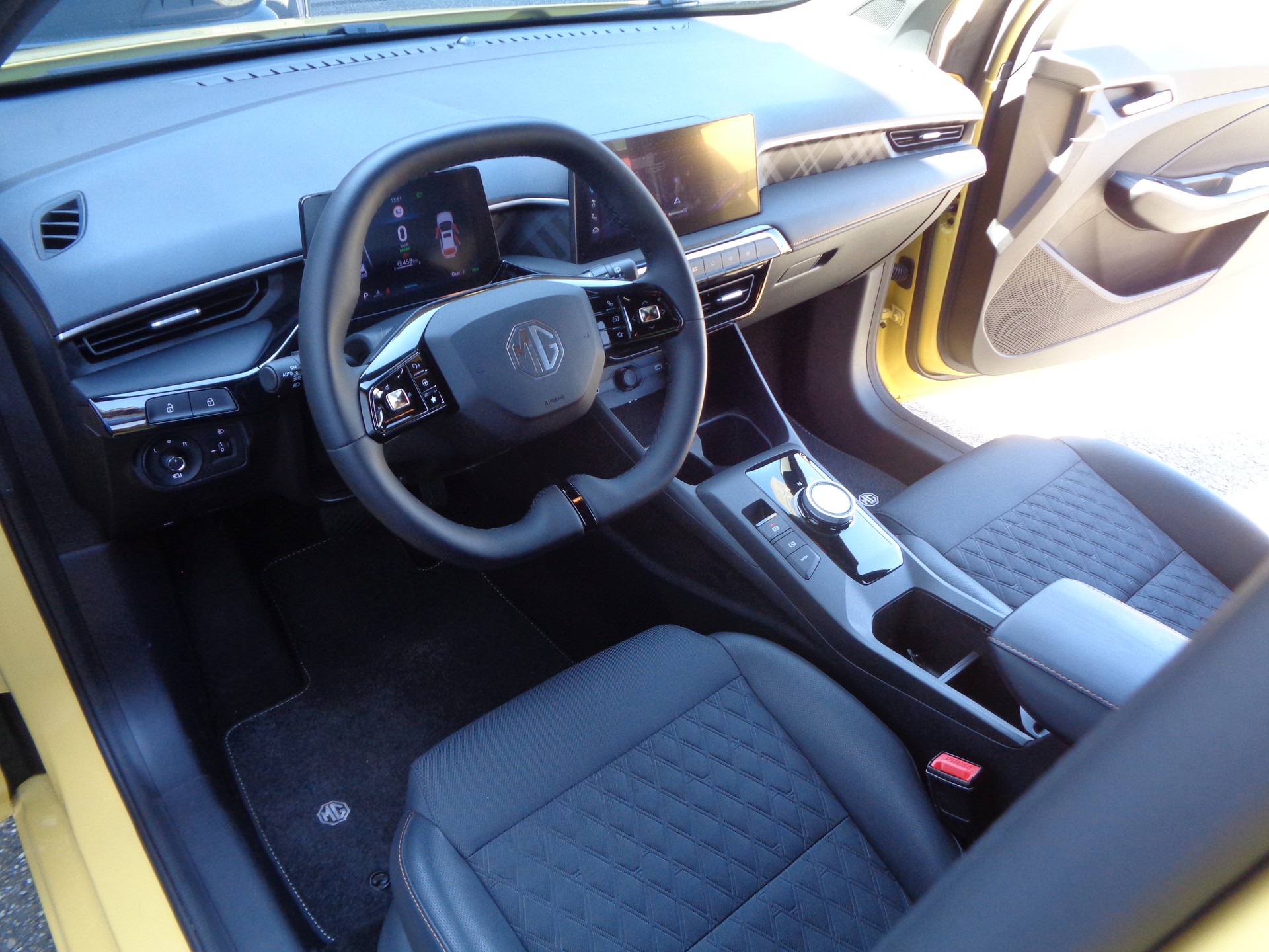 MG 3 1.5 Hybrid Luxury Aut.-image-6