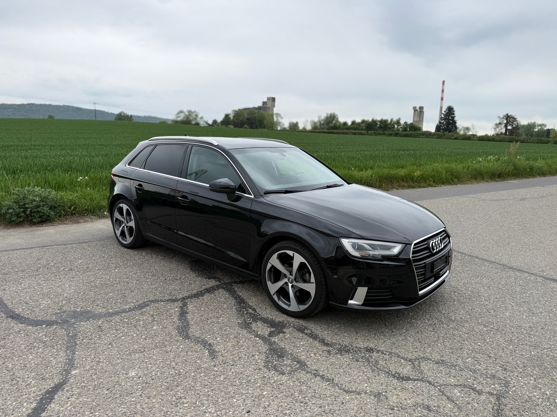 AUDI A3 Sportback 1.4 TFSI S-tronic-image-4
