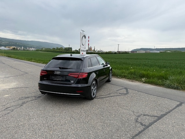 AUDI A3 Sportback 1.4 TFSI S-tronic-image-6