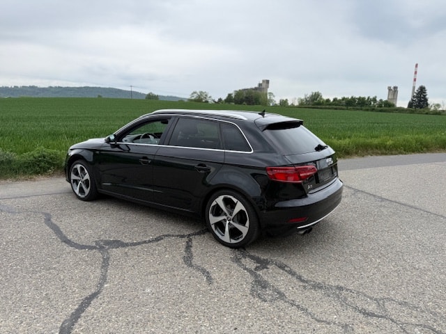 AUDI A3 Sportback 1.4 TFSI S-tronic-image-5