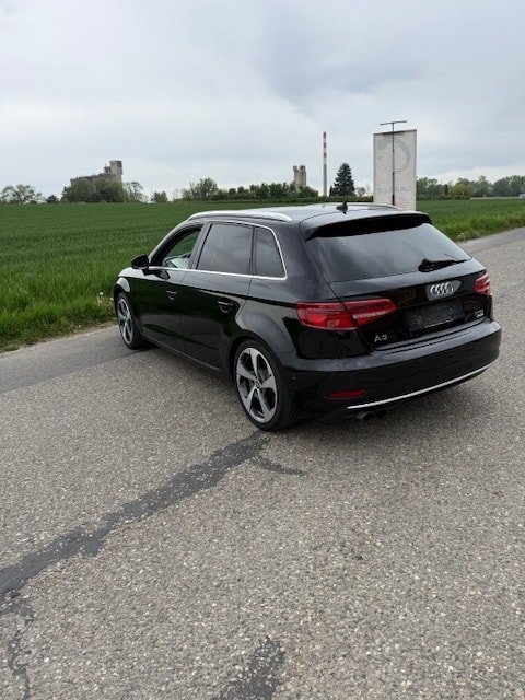 AUDI A3 Sportback 1.4 TFSI S-tronic-image-9