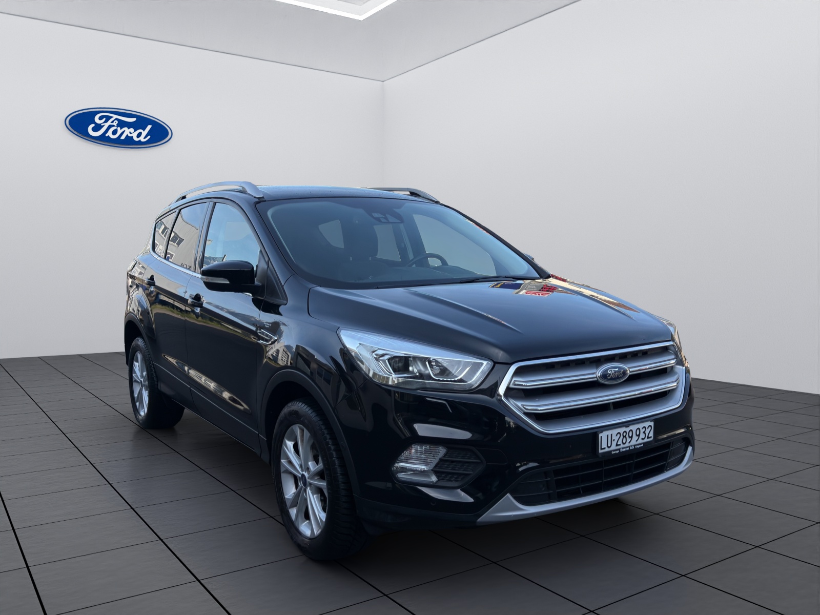FORD Kuga 1.5 EcoB 182 Titanium-showroom-element-2