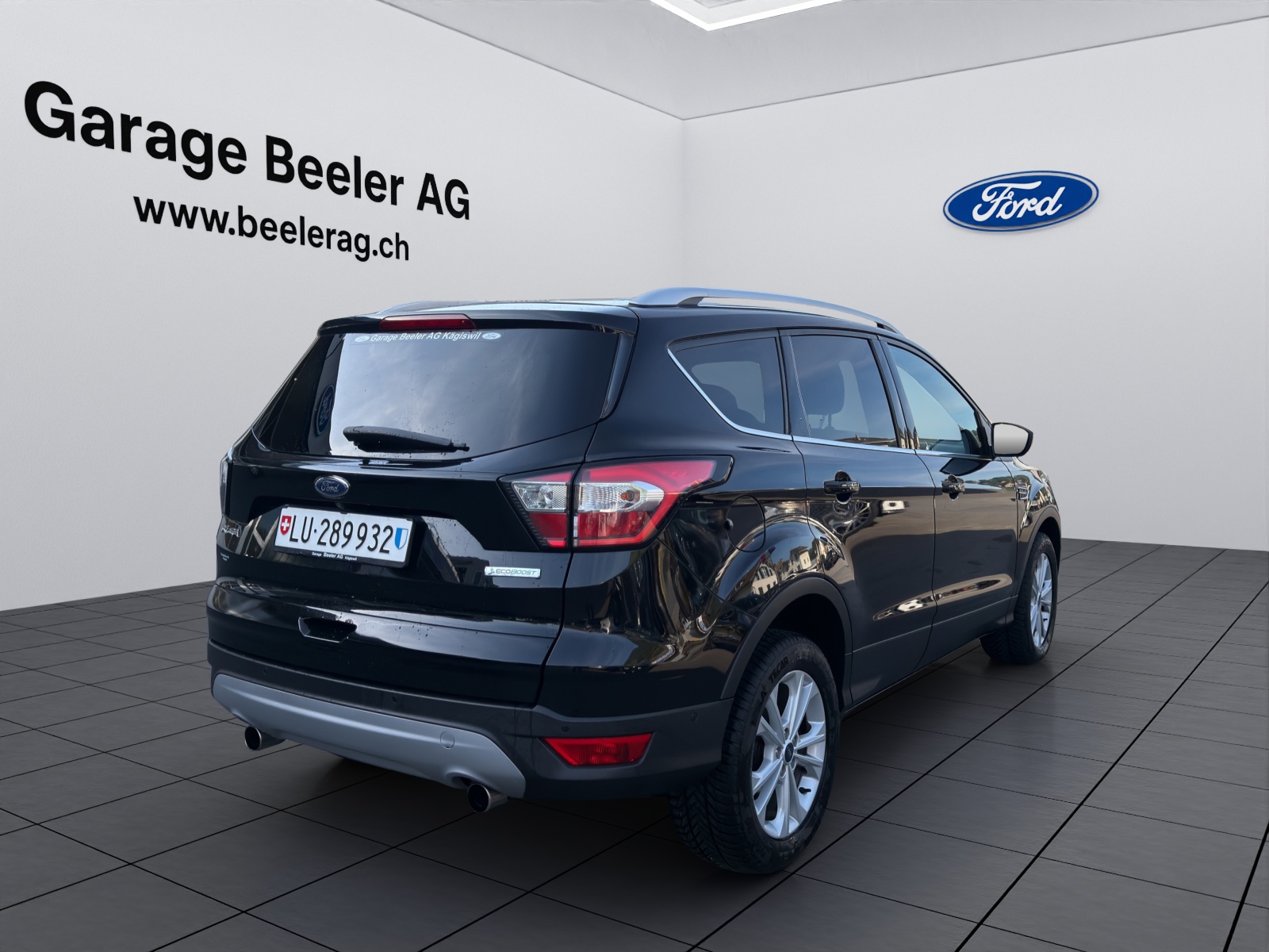 FORD Kuga 1.5 EcoB 182 Titanium-image-4