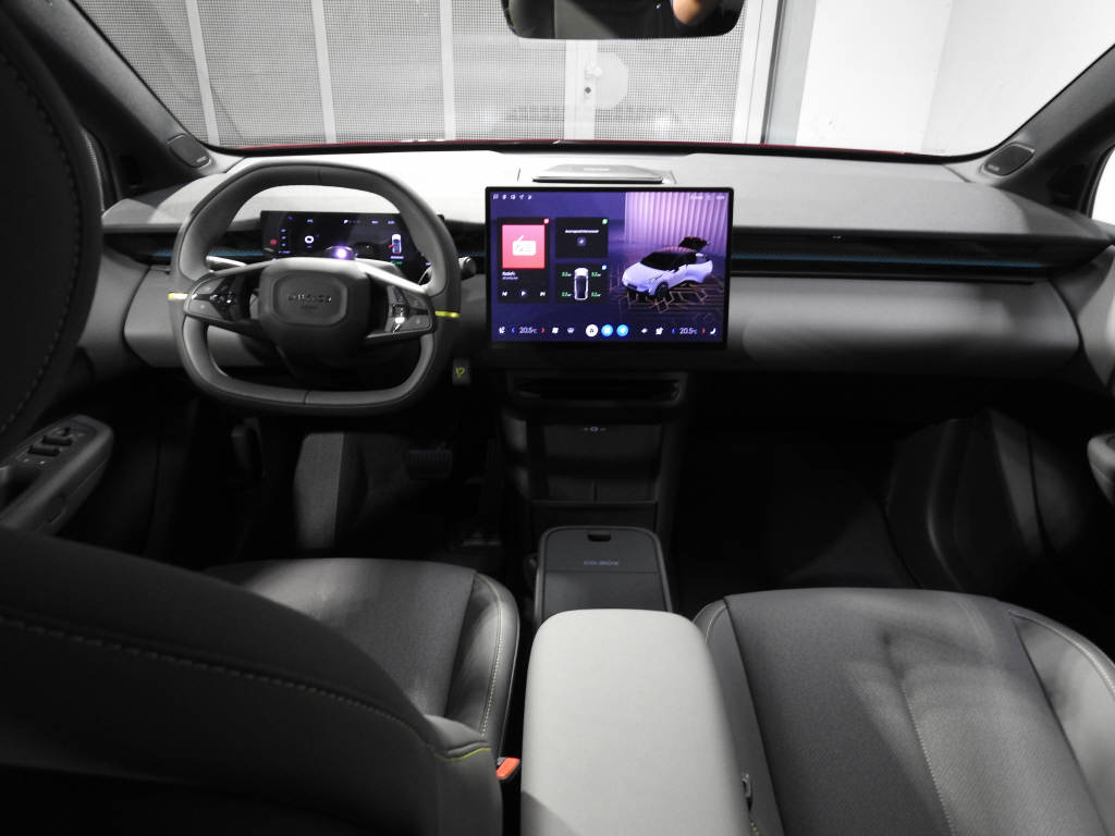 LYNK & CO 02-image-7