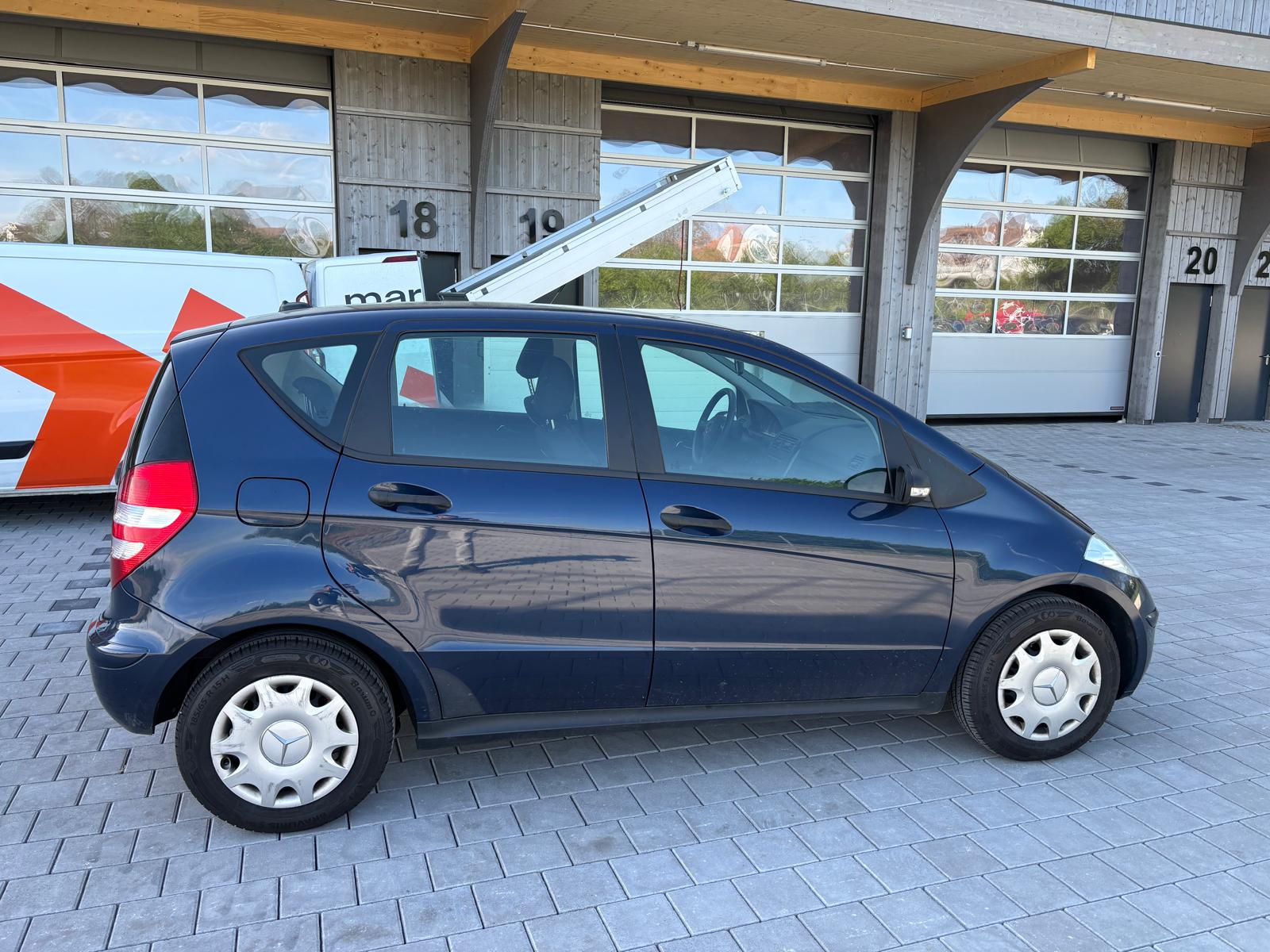 MERCEDES-BENZ A 150 Elégance-image-6