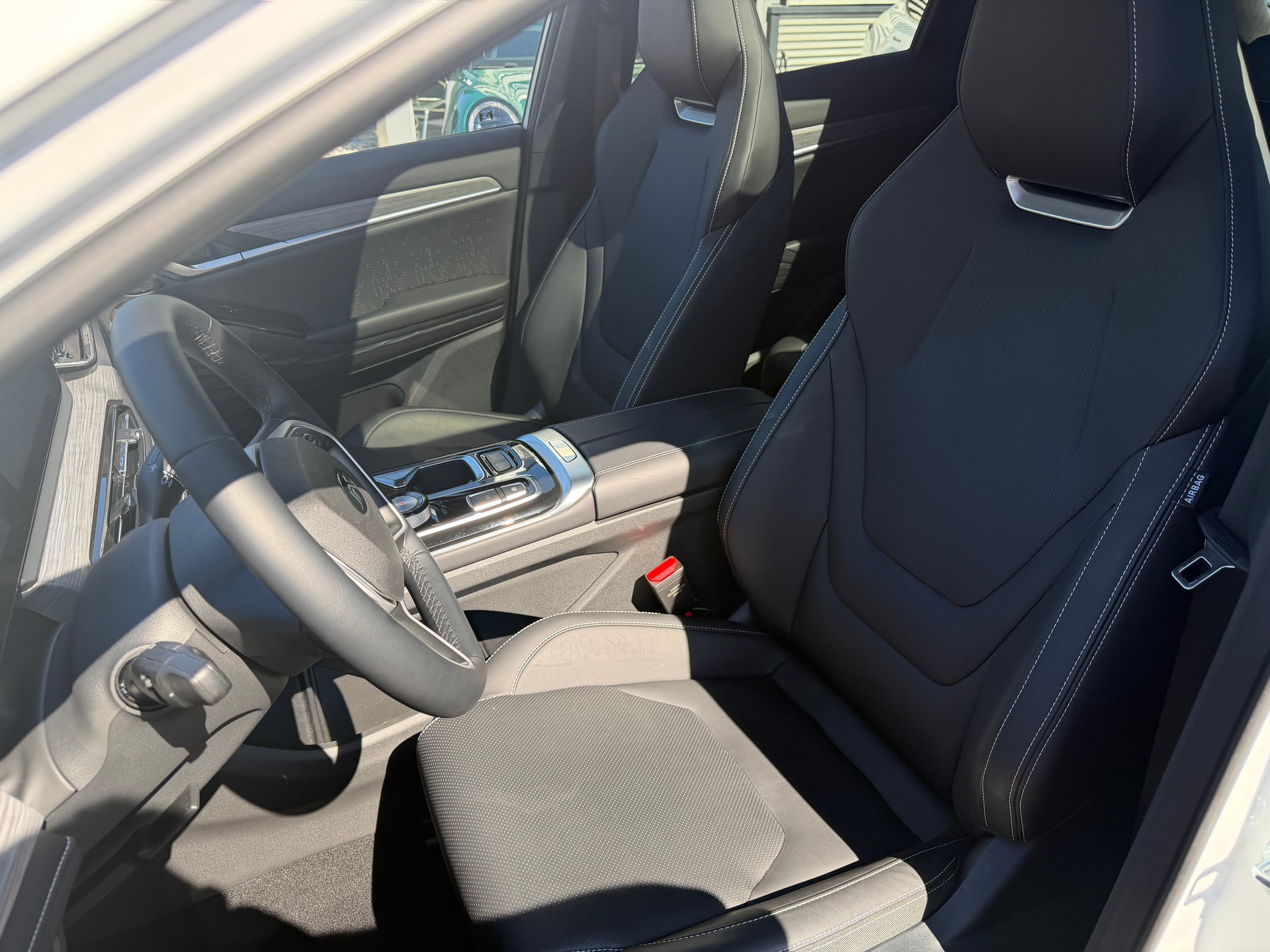 JAC JS6 1.5 PHEV-image-11
