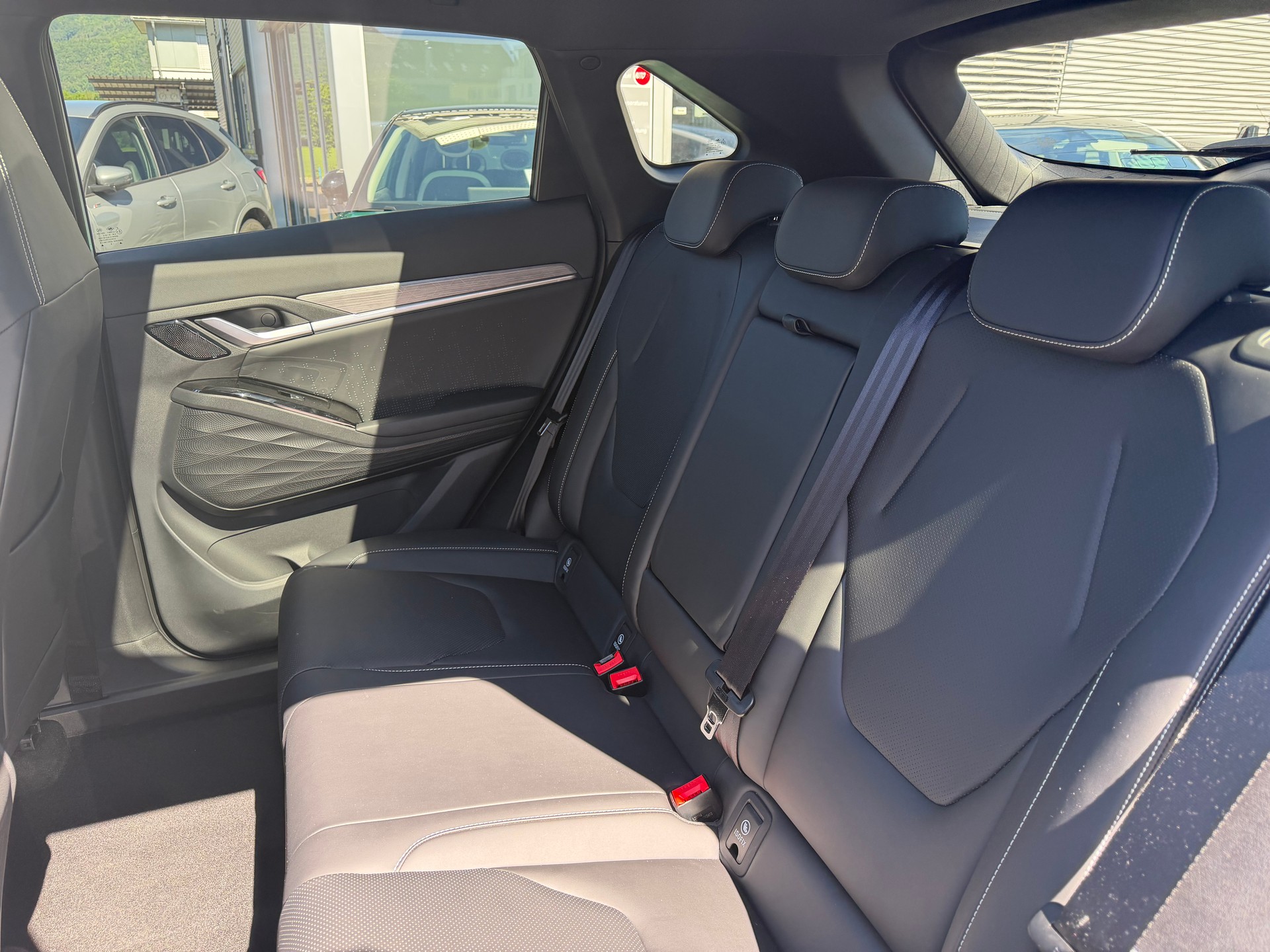 JAC JS6 1.5 PHEV-image-14
