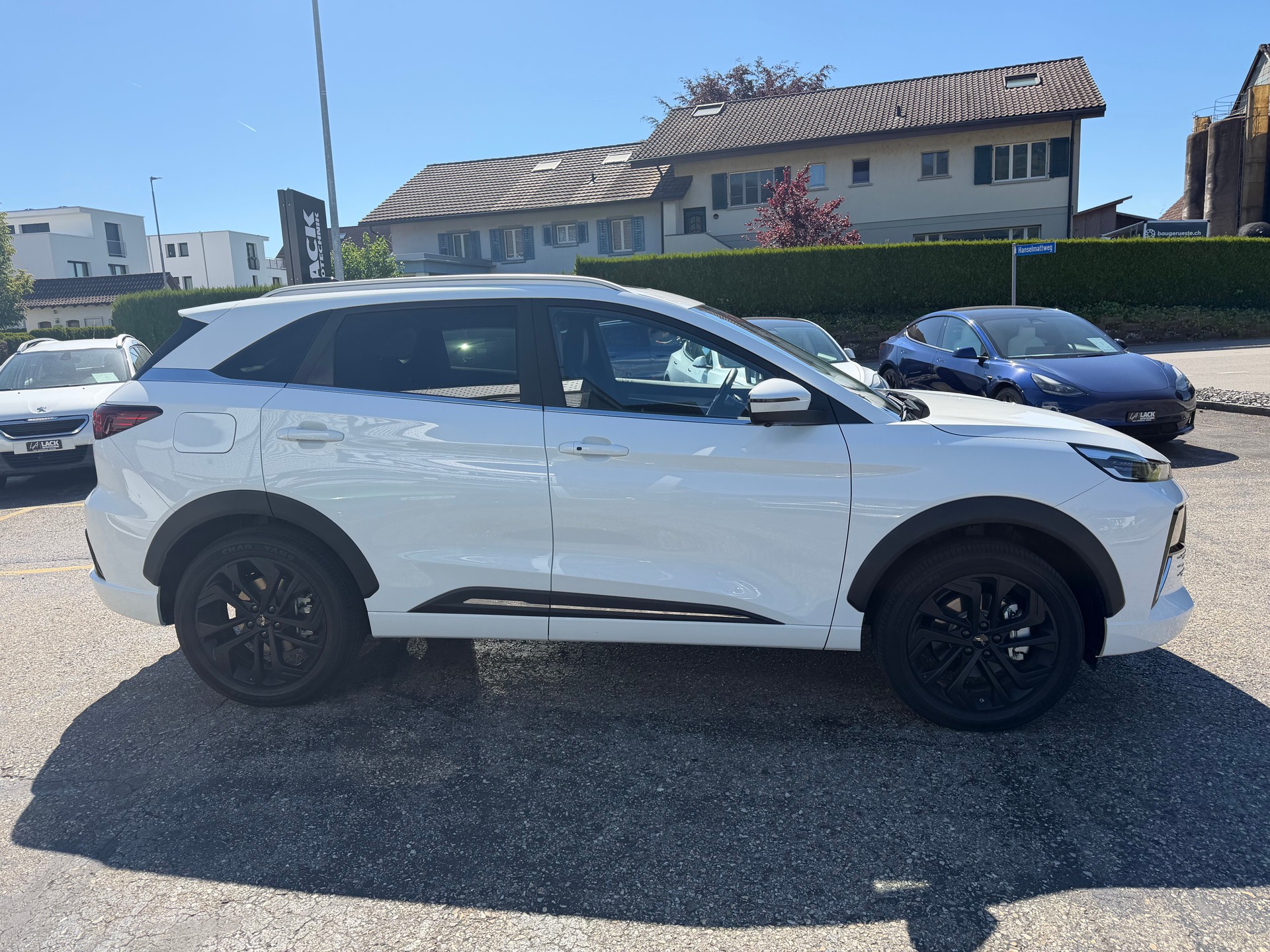 JAC JS6 1.5 PHEV-image-4