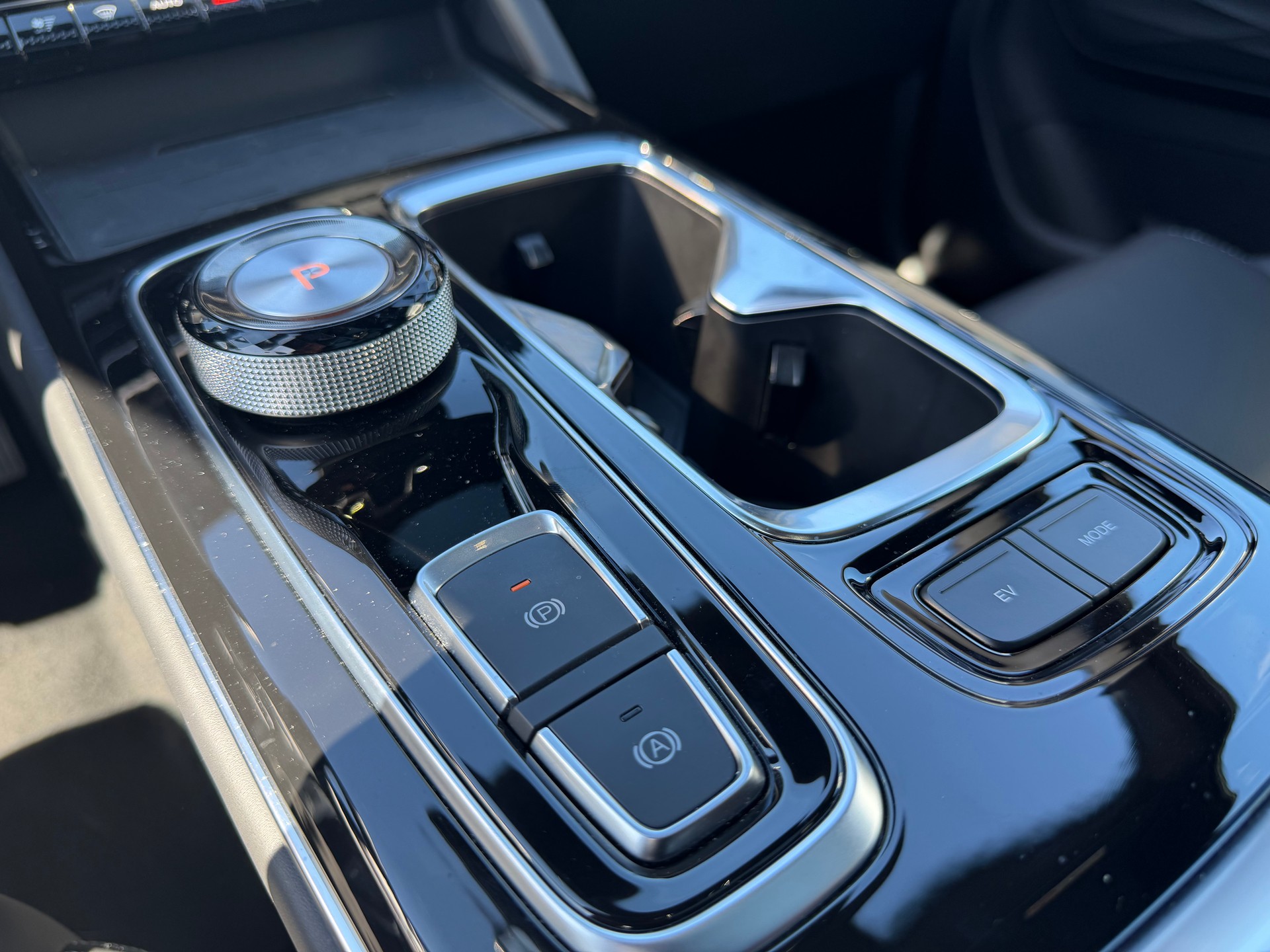 JAC JS6 1.5 PHEV-image-20