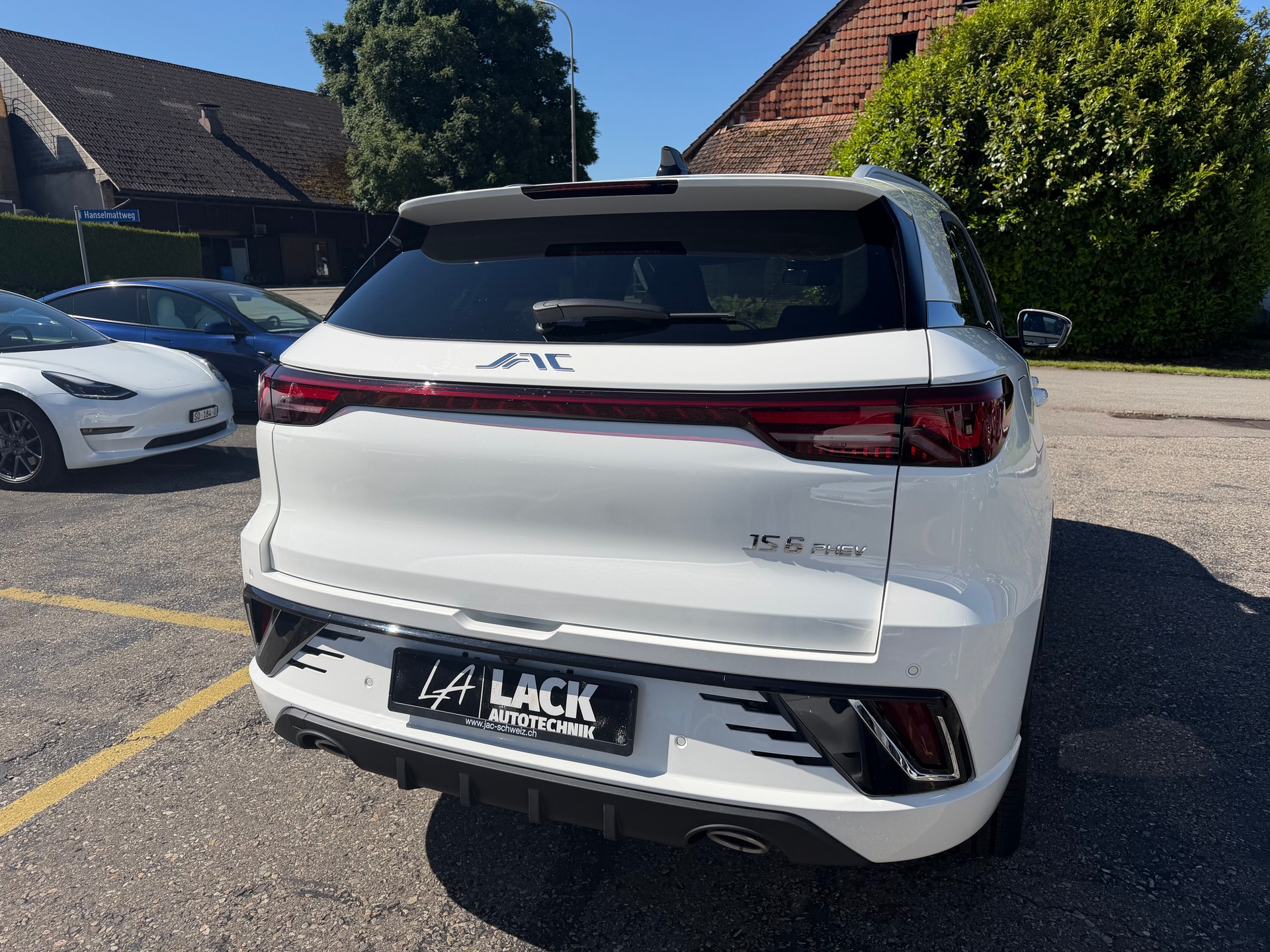 JAC JS6 1.5 PHEV-image-6