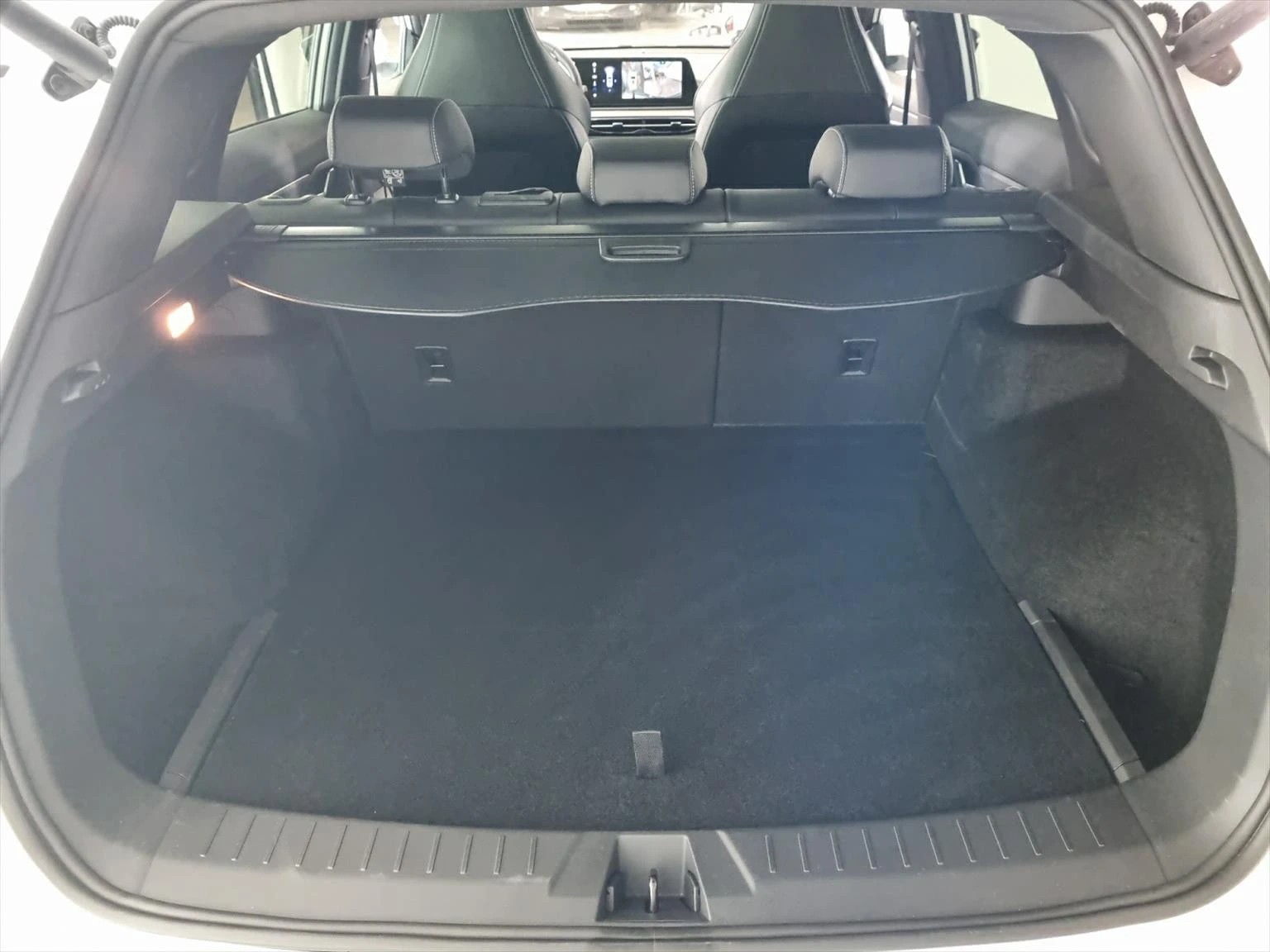 JAC JS6 1.5 PHEV-image-13