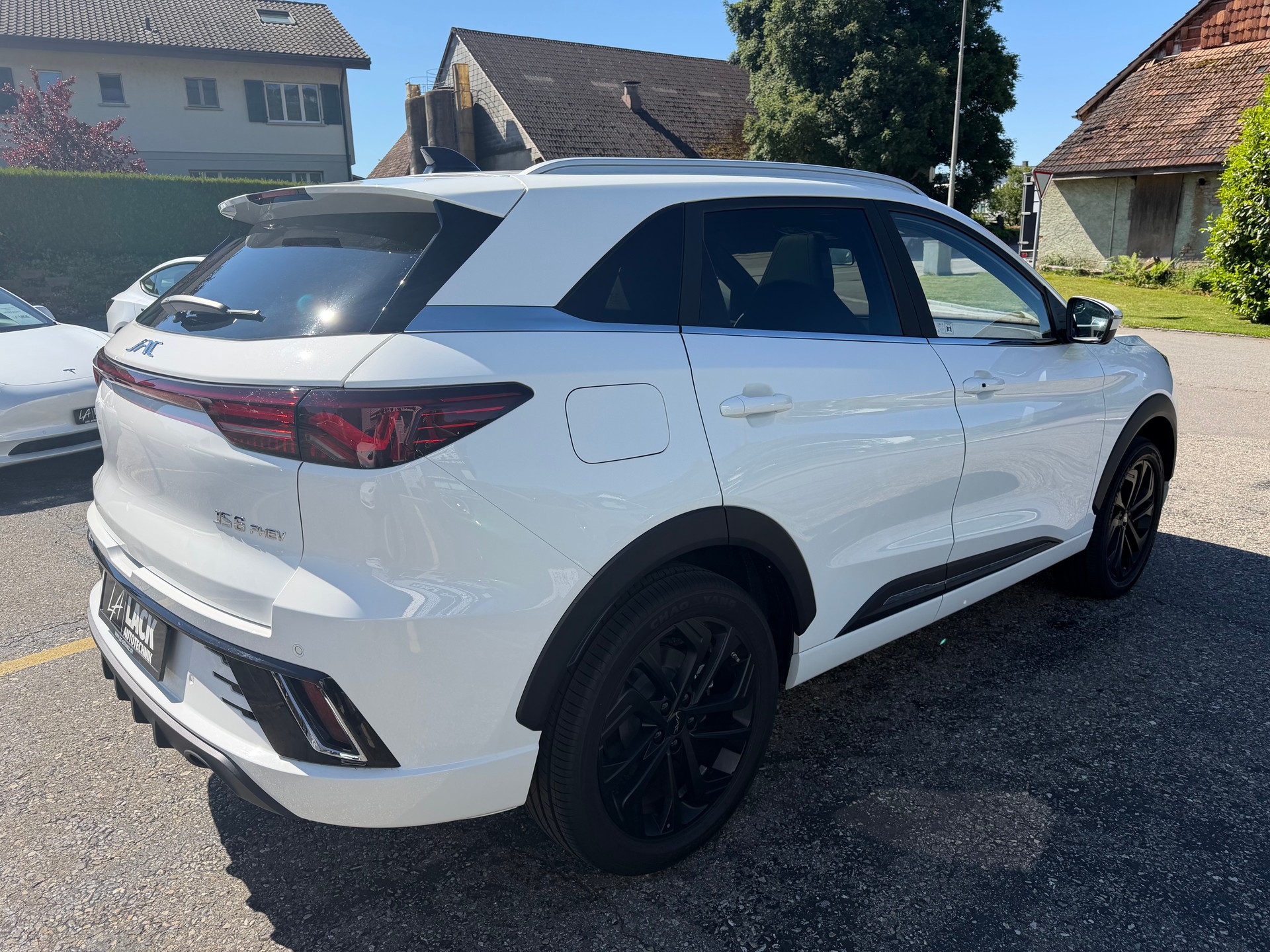 JAC JS6 1.5 PHEV-image-5