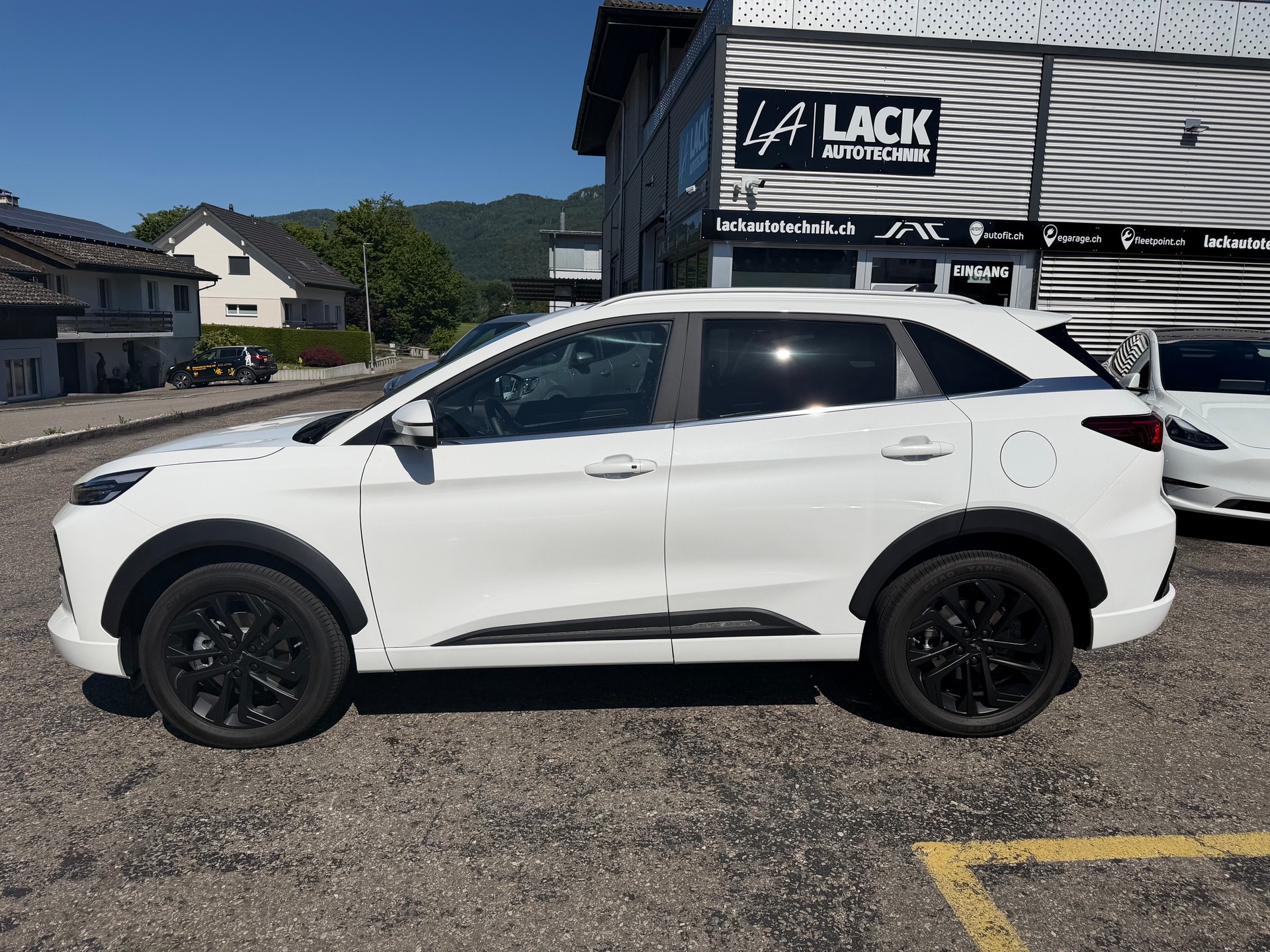 JAC JS6 1.5 PHEV-image-9