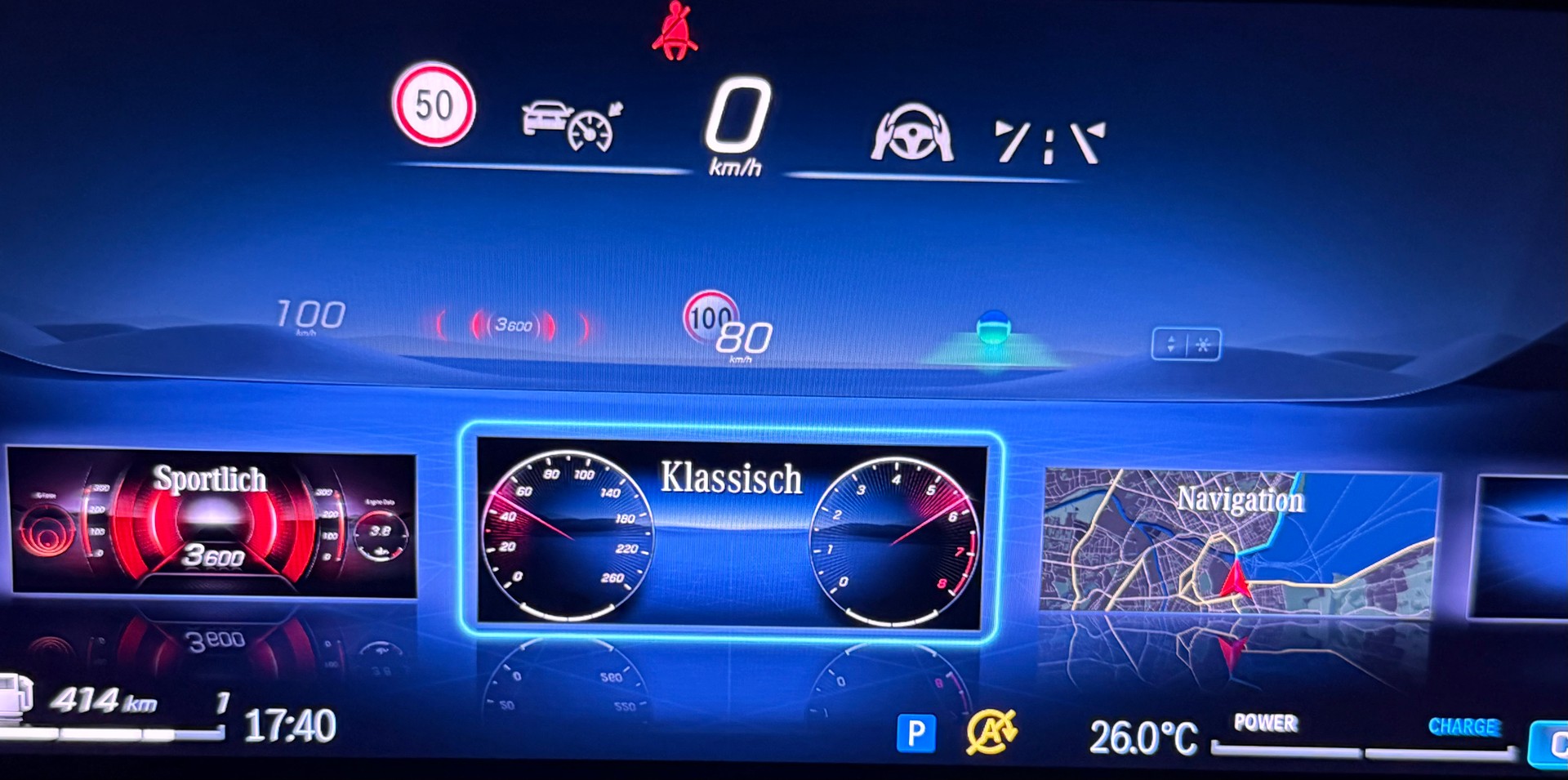 MERCEDES-BENZ CLA 250 AMG Line 4Matic 8G-DCT-image-14
