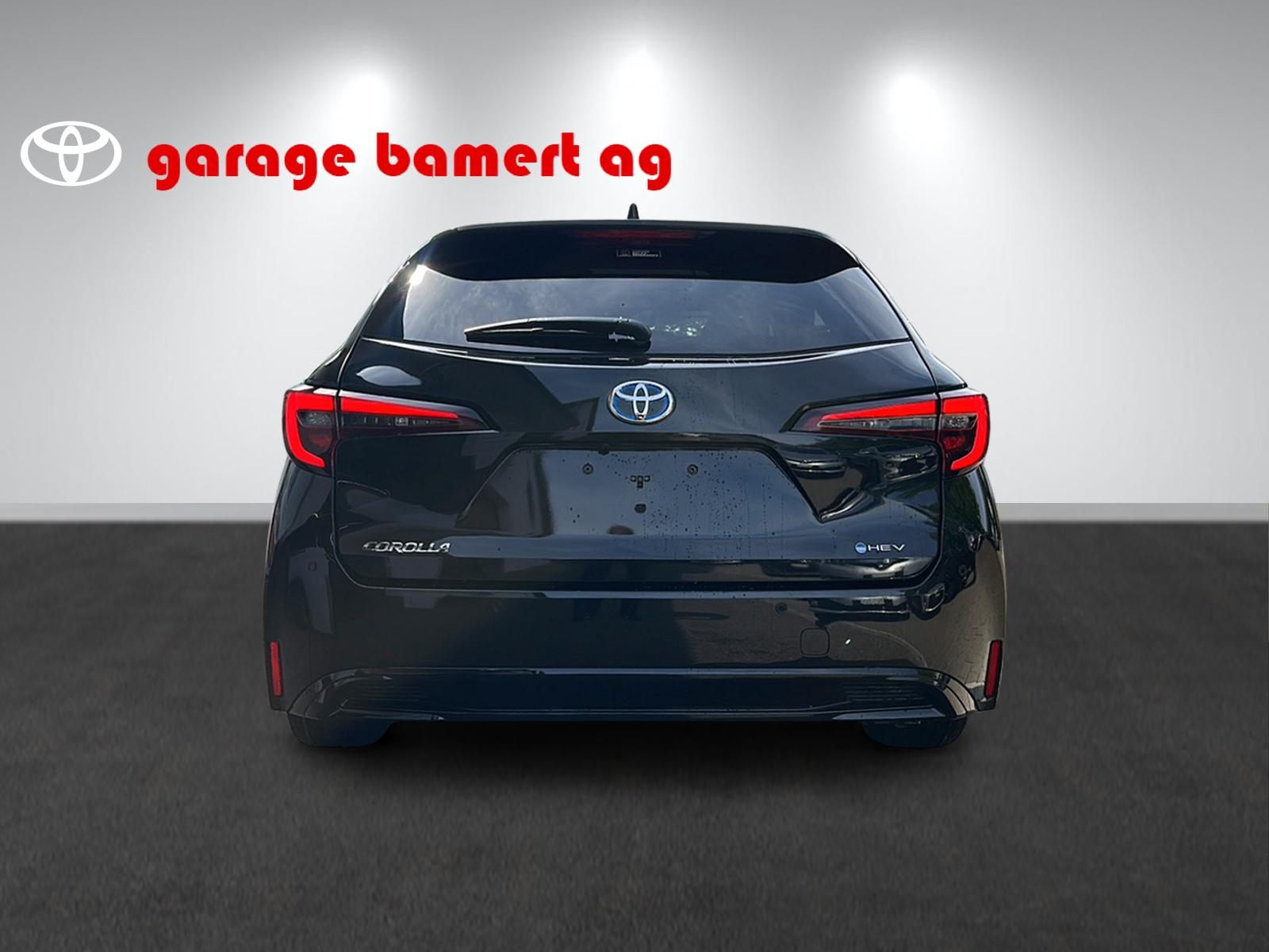 TOYOTA Corolla Touring Sports 2.0 HSD Swiss Edition-image-4