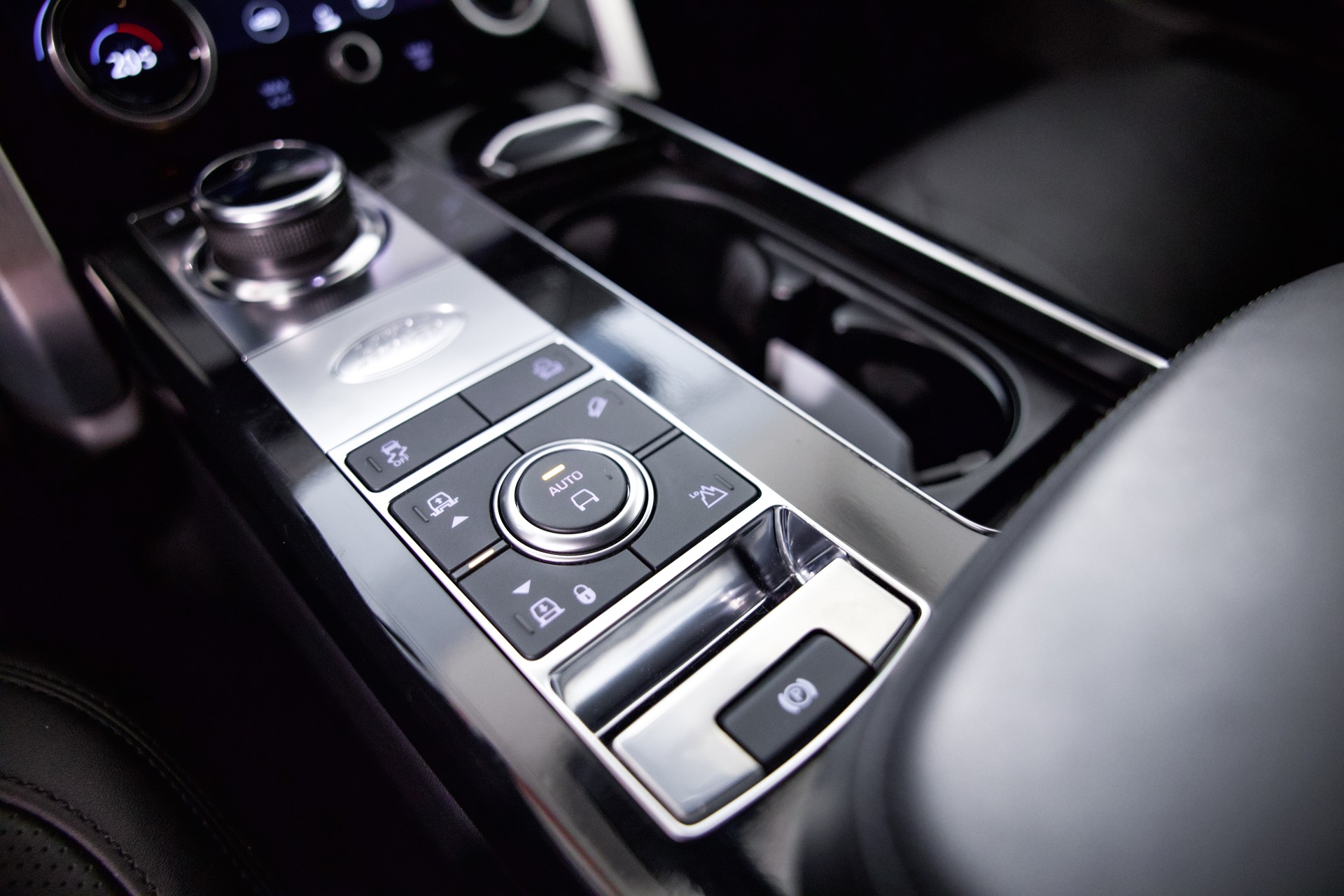 LAND ROVER Range Rover 4.4 SDV8 Vogue-image-31