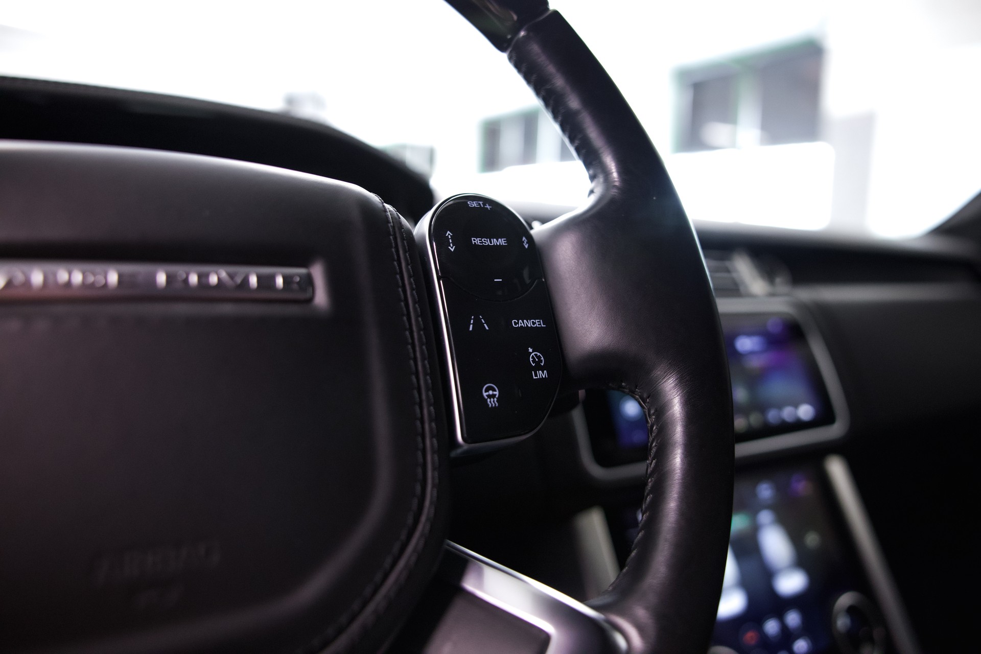 LAND ROVER Range Rover 4.4 SDV8 Vogue-image-35