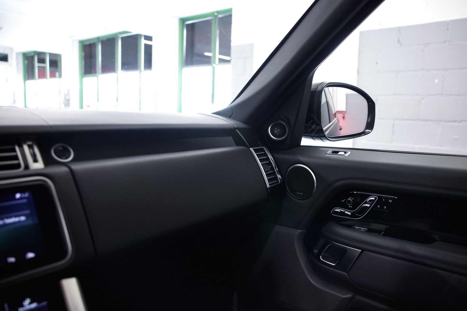 LAND ROVER Range Rover 4.4 SDV8 Vogue-image-33