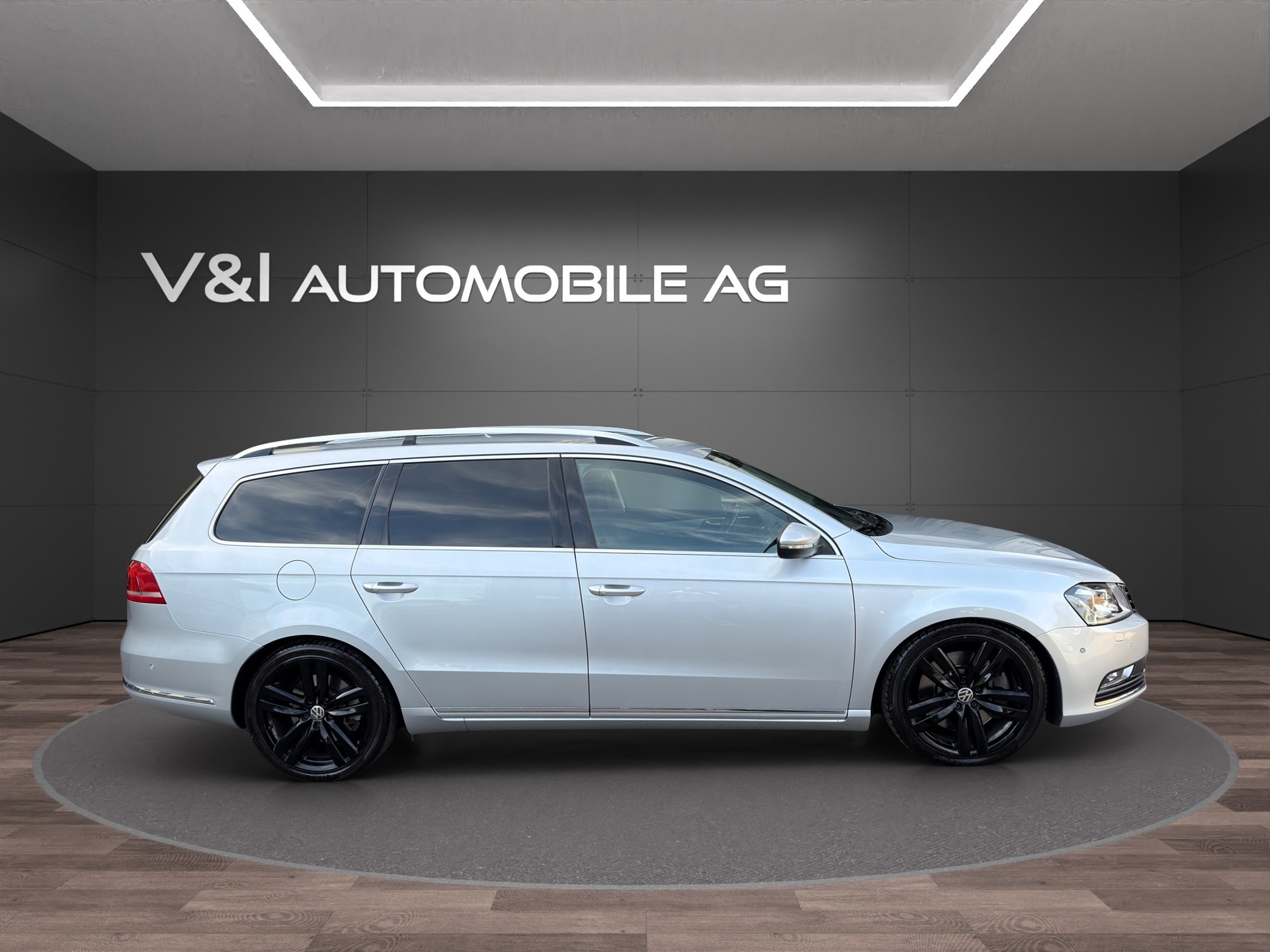 VW Passat Variant 3.6 FSI Highline 4Motion DSG-image-7