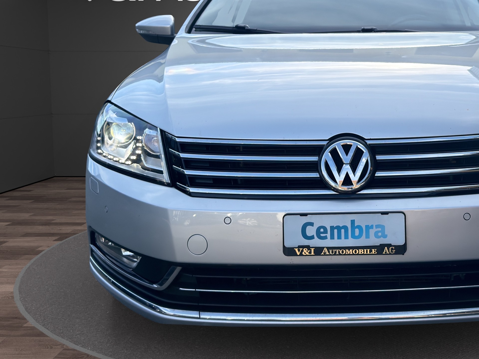 VW Passat Variant 3.6 FSI Highline 4Motion DSG-image-8