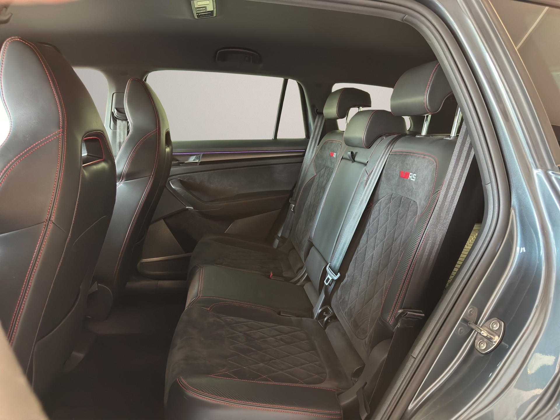 SKODA Kodiaq 2.0 Bi-TDI SCR RS 4x4 DSG-image-10