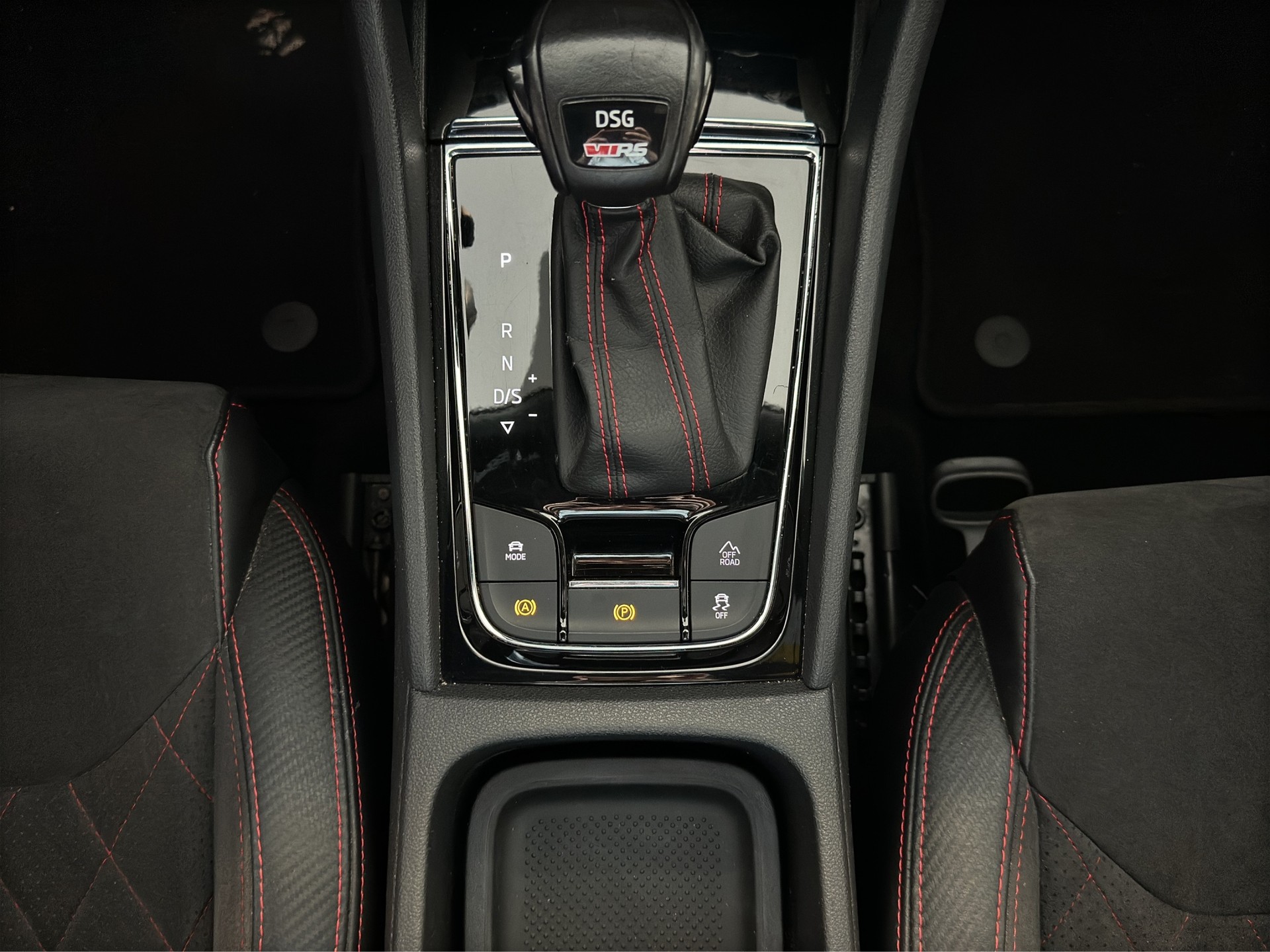 SKODA Kodiaq 2.0 Bi-TDI SCR RS 4x4 DSG-image-20