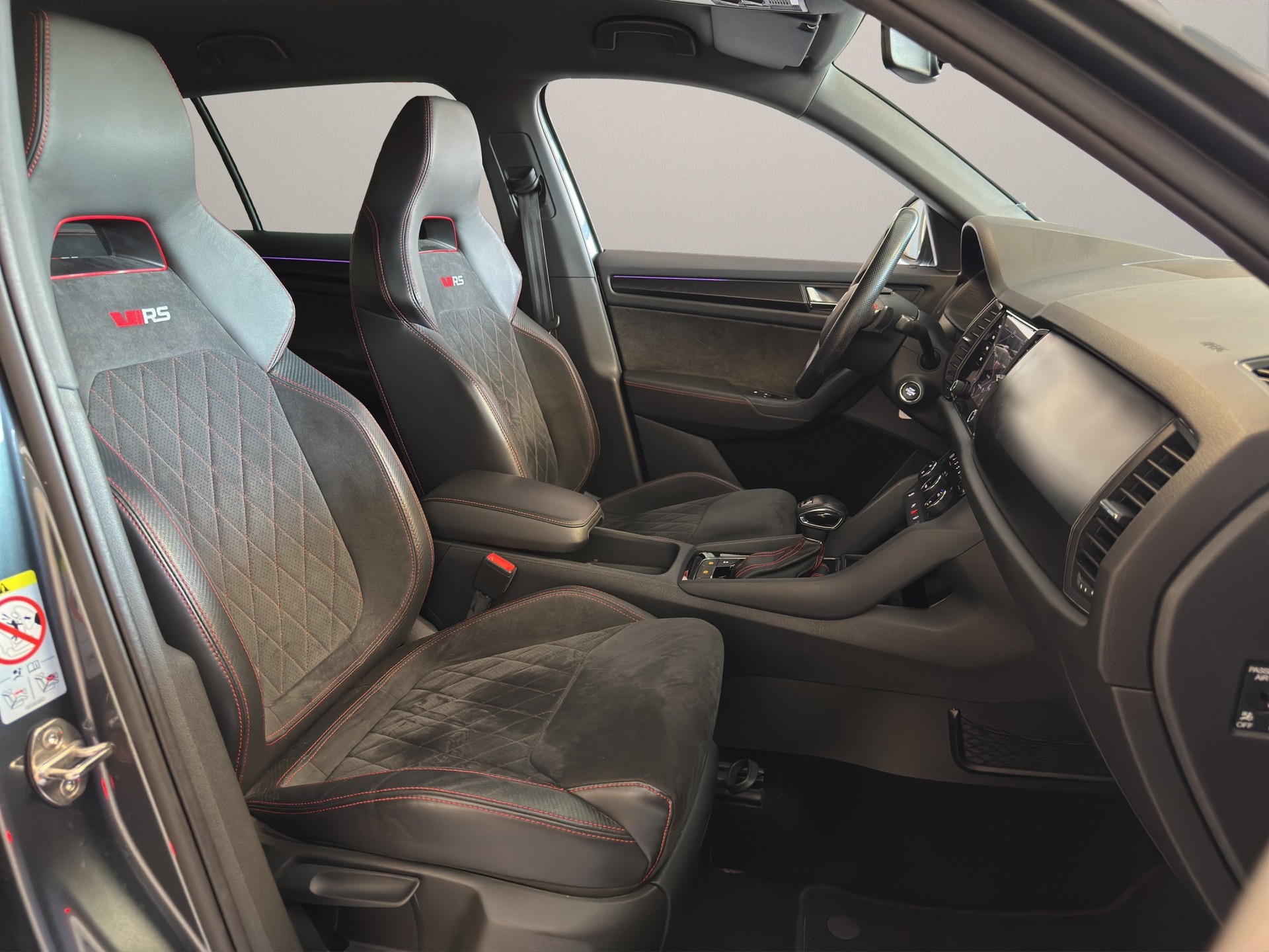 SKODA Kodiaq 2.0 Bi-TDI SCR RS 4x4 DSG-image-9