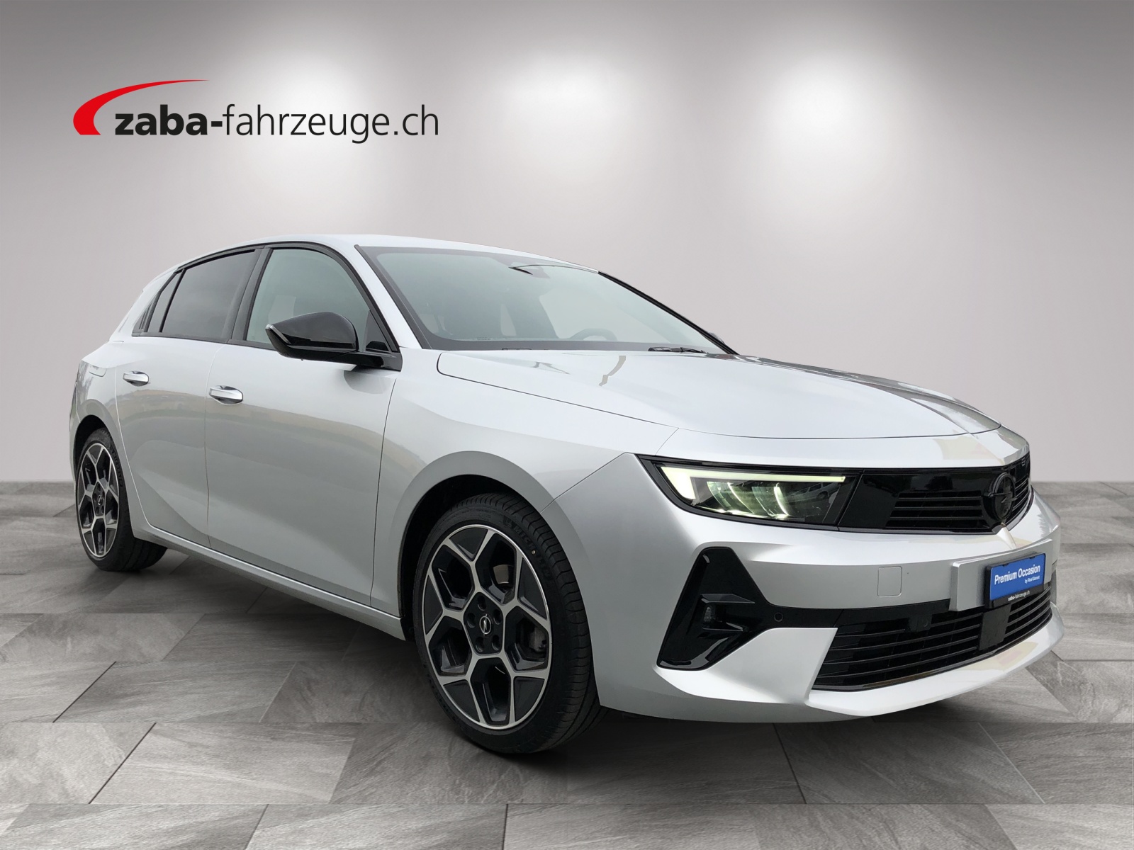 OPEL Astra 1.2i Turbo Swiss Plus A-image-6