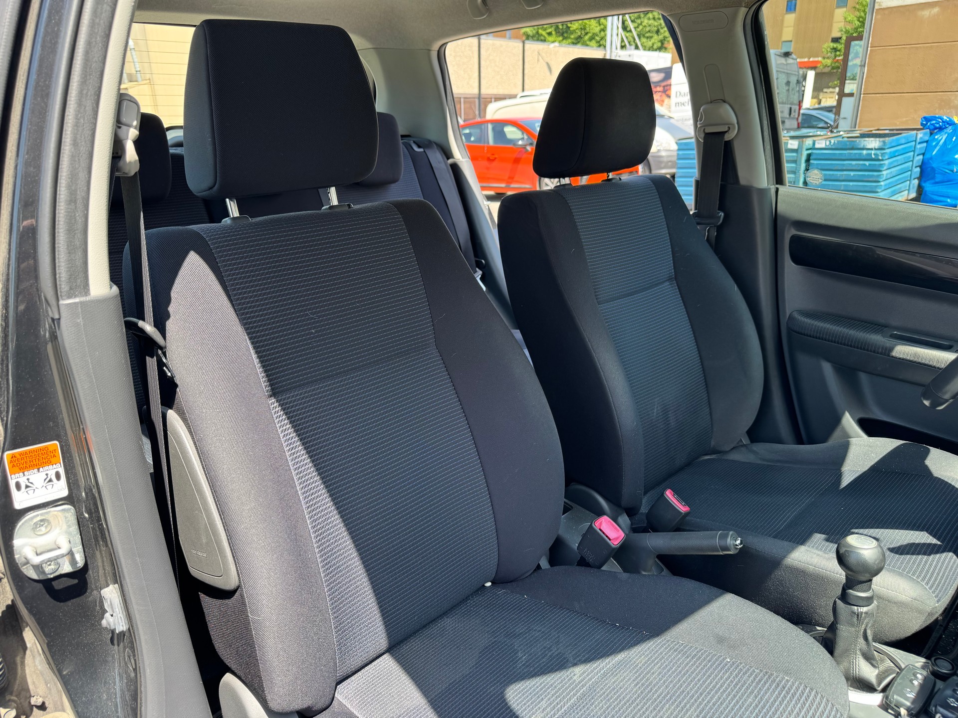 SUZUKI Swift 1.3i 16V GL 4x4-image-9