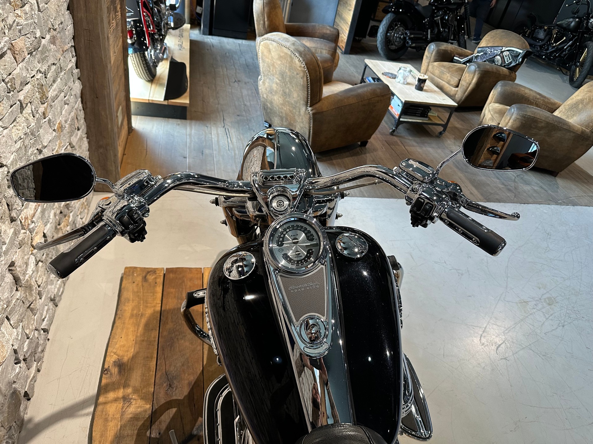 HARLEY-DAVIDSON FLHRSE - Road King CVO-image-4