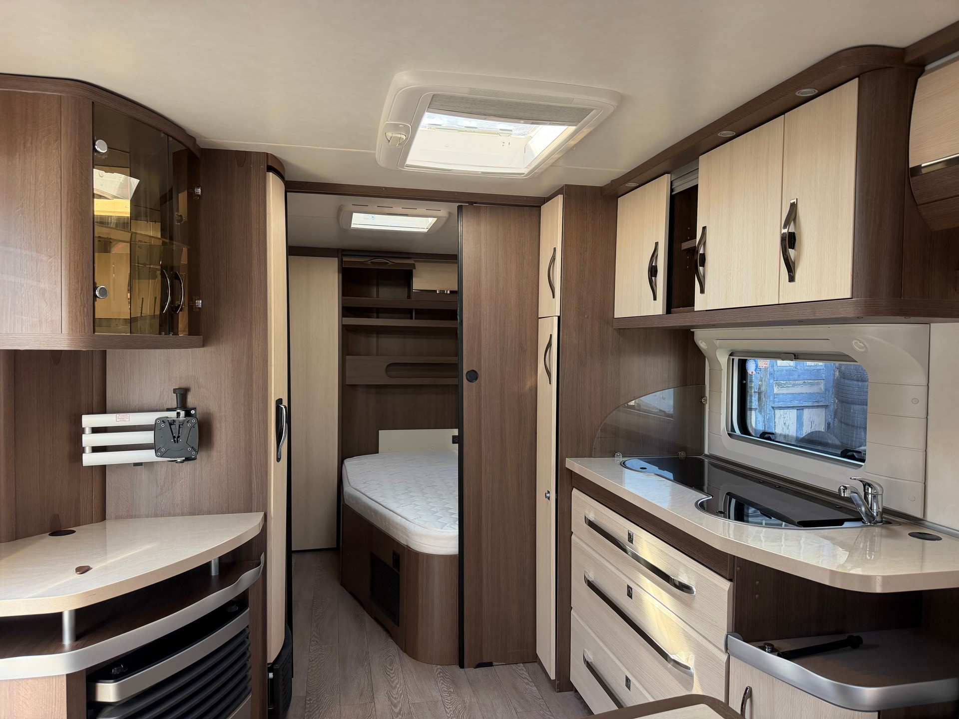 HOBBY Prestige 720 KFU-image-9