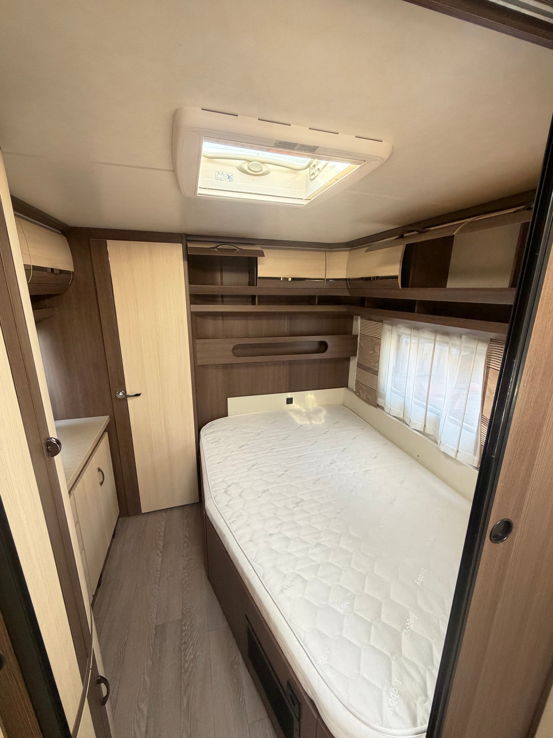 HOBBY Prestige 720 KFU-image-12