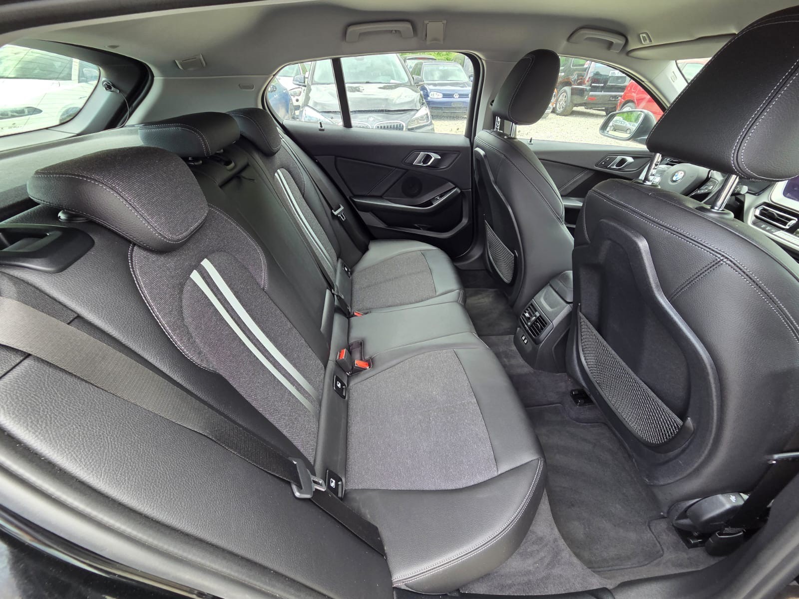 BMW 118i Steptronic-image-11