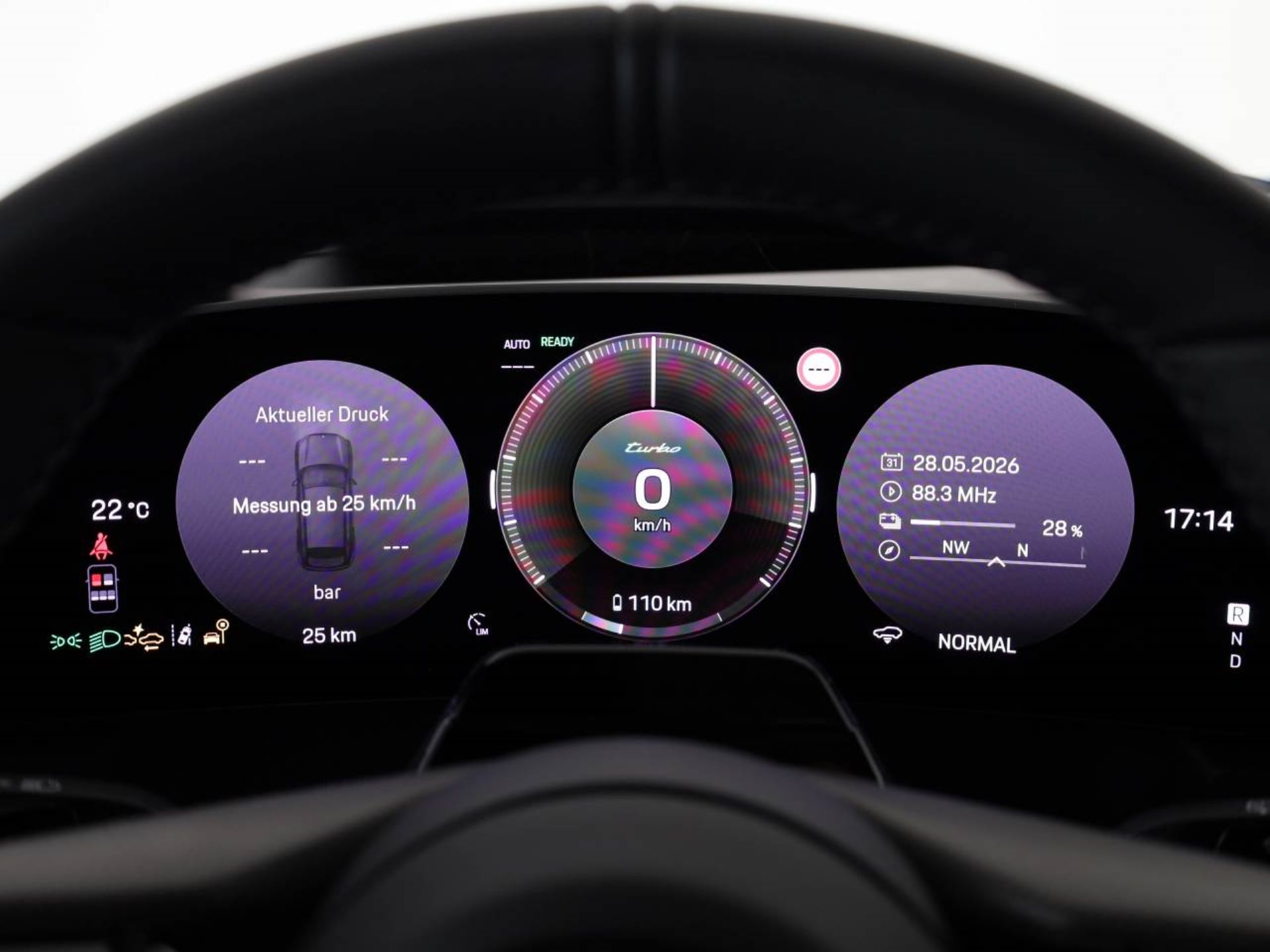 PORSCHE Cayenne Turbo Electric-image-12