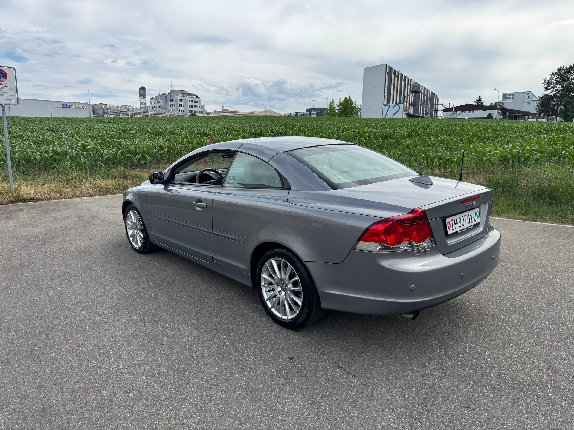 VOLVO C70 T5 Momentum-image-9