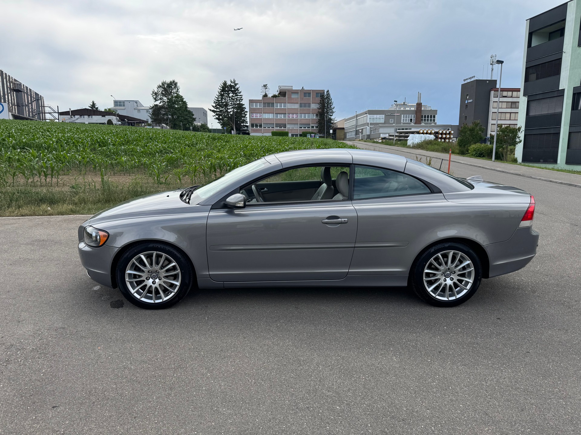 VOLVO C70 T5 Momentum-image-4